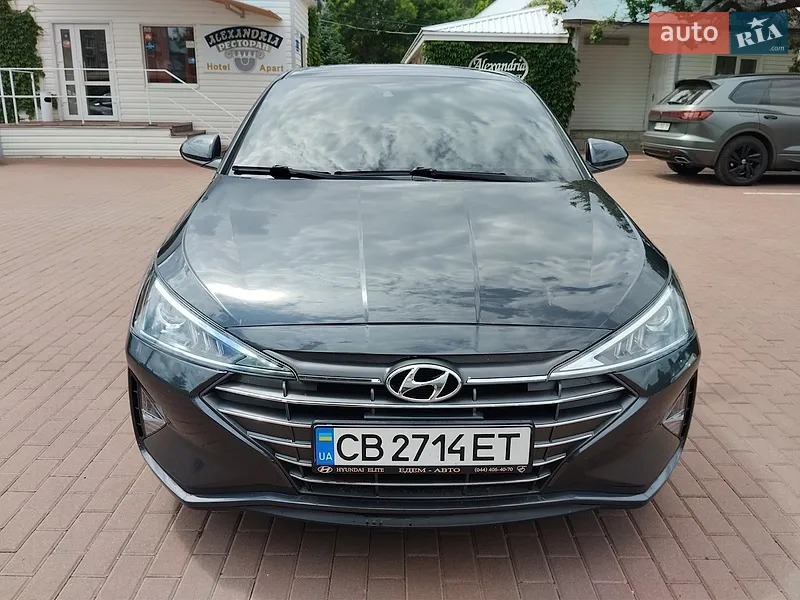 Hyundai Elantra 2020