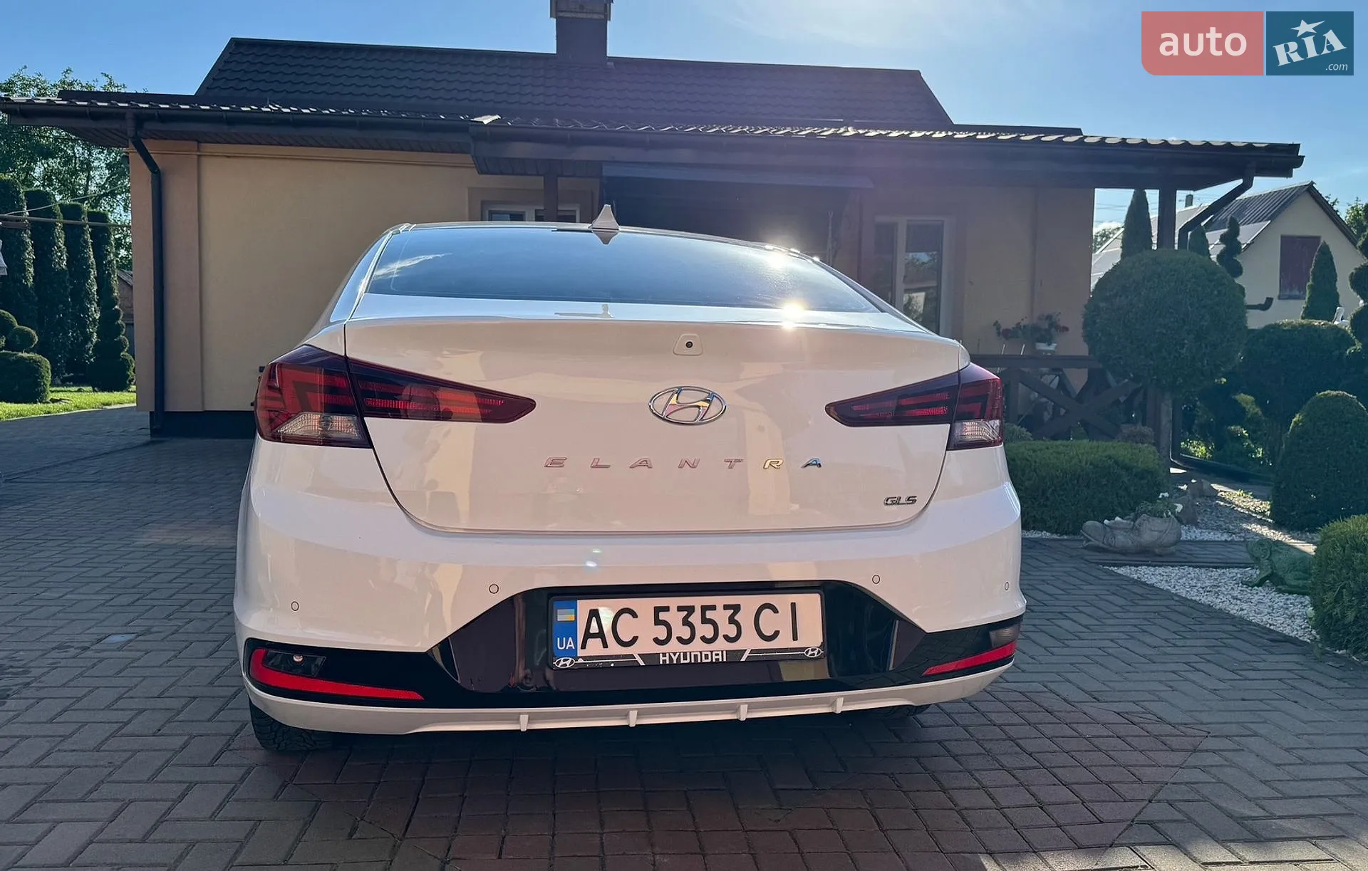 2019 Hyundai Elantra - мініатюра 5