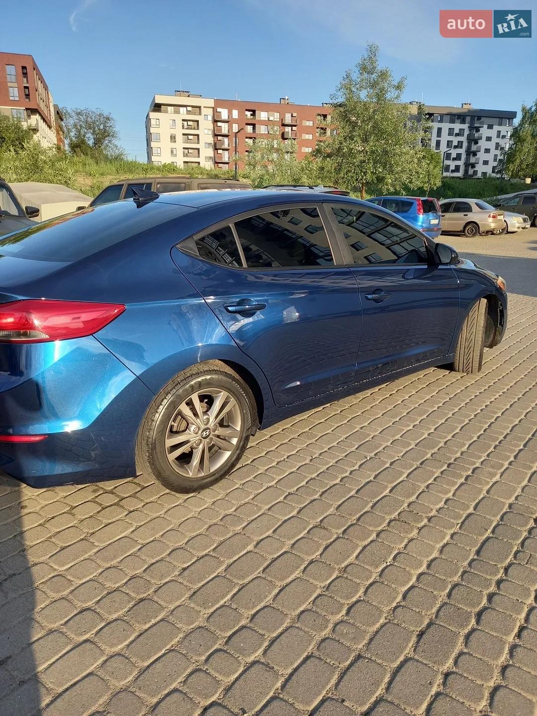 2016 Hyundai Elantra - мініатюра 6