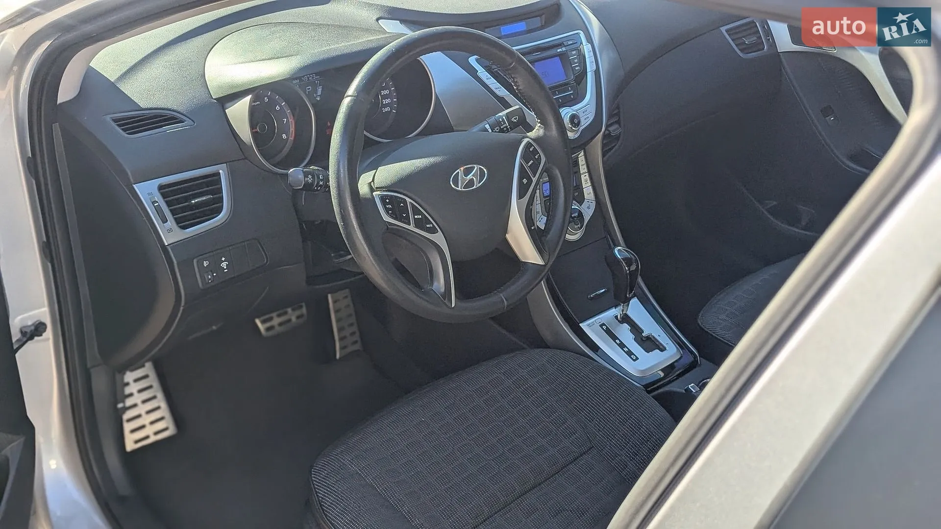 2011 Hyundai Elantra - мініатюра 18