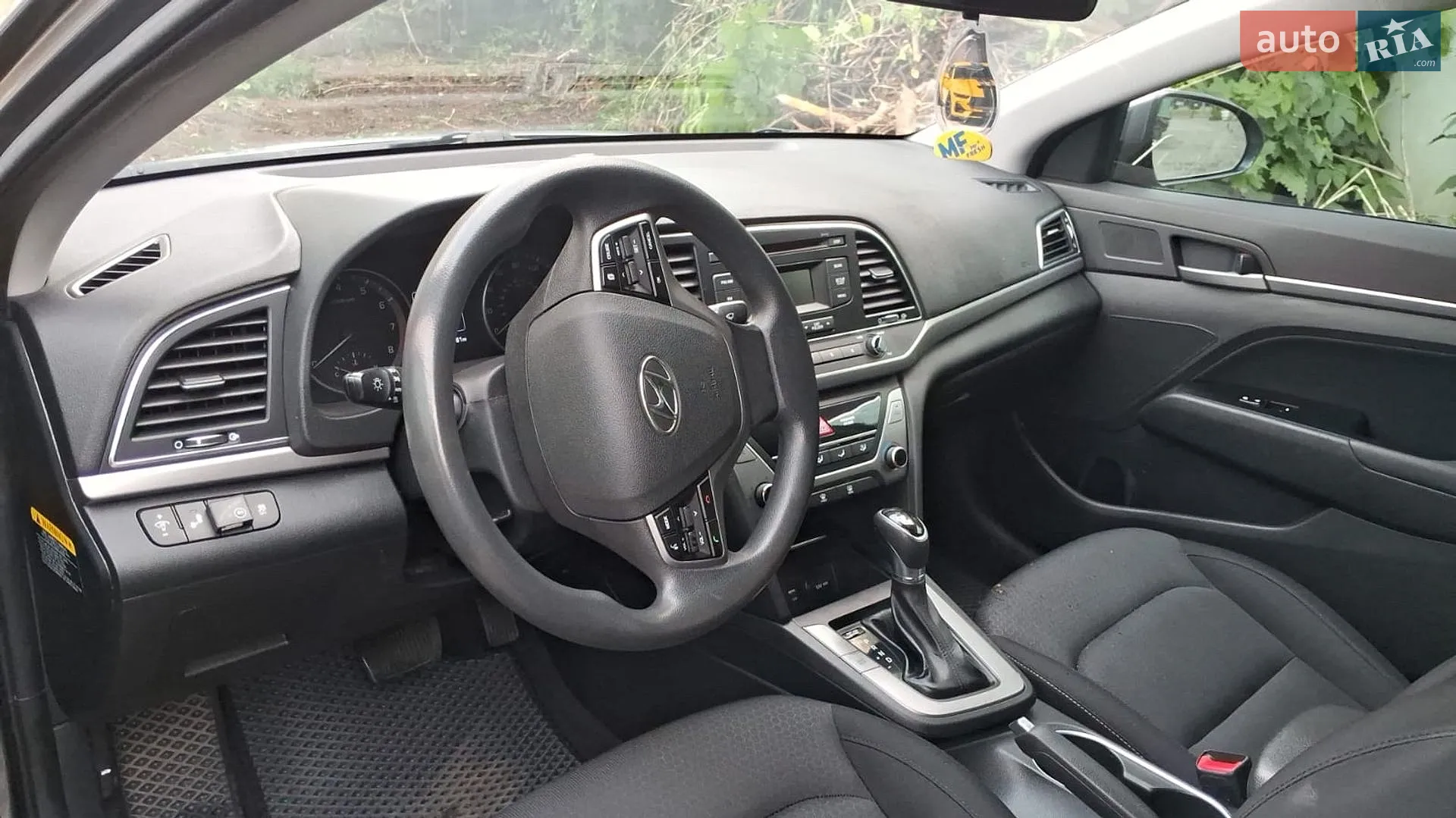2017 Hyundai Elantra - мініатюра 6
