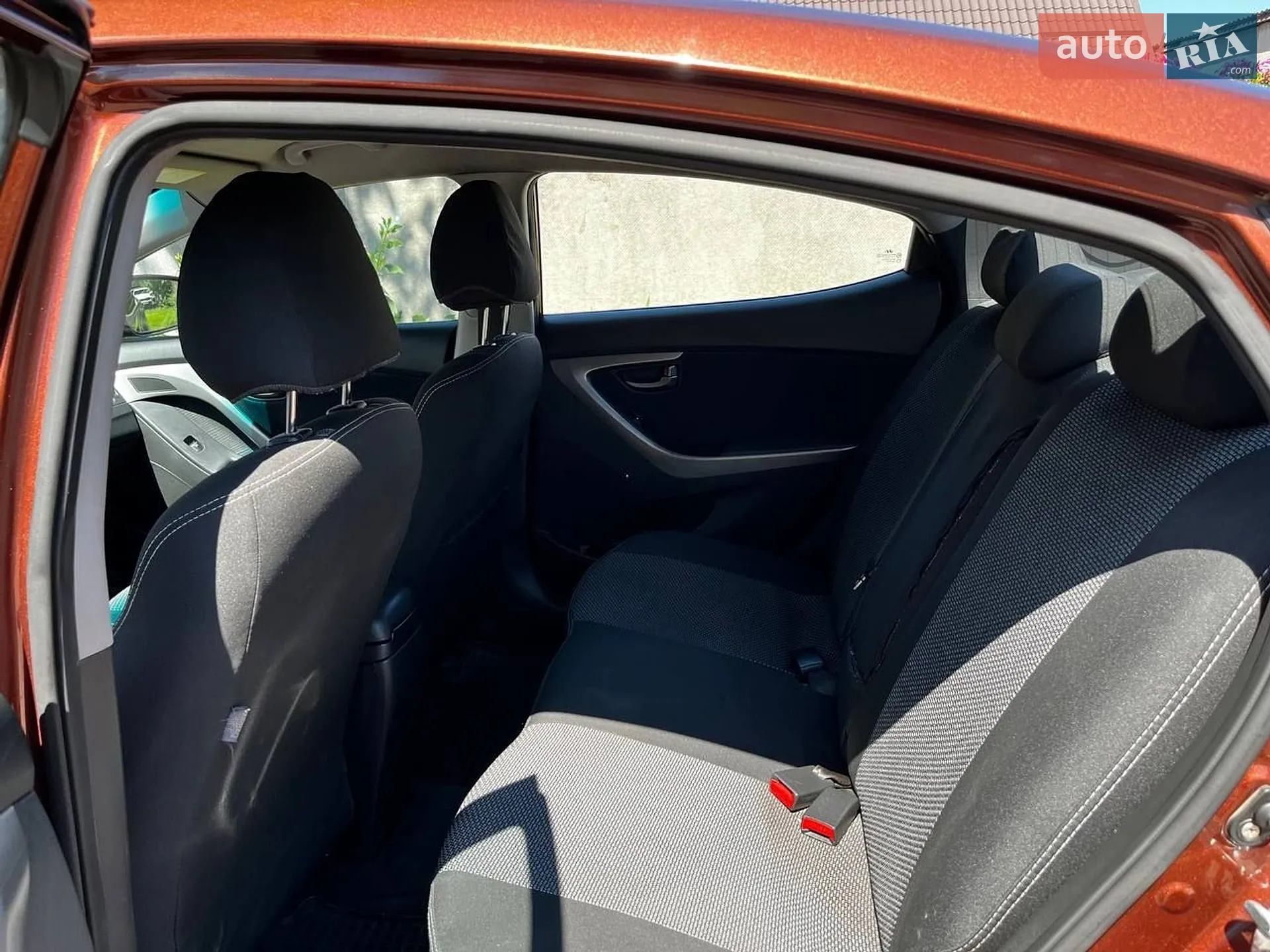 2012 Hyundai Elantra - мініатюра 16