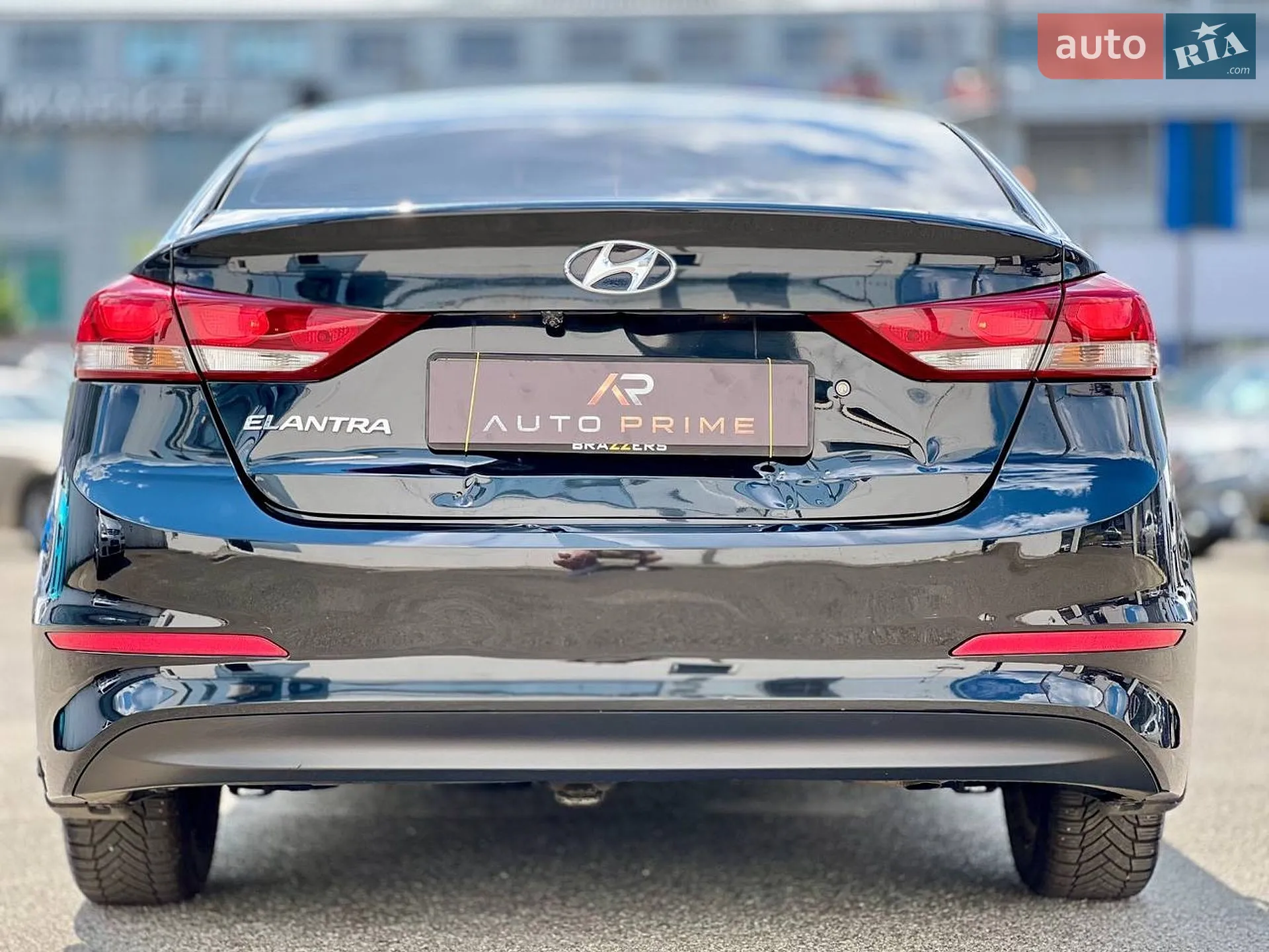 2017 Hyundai Elantra - мініатюра 13