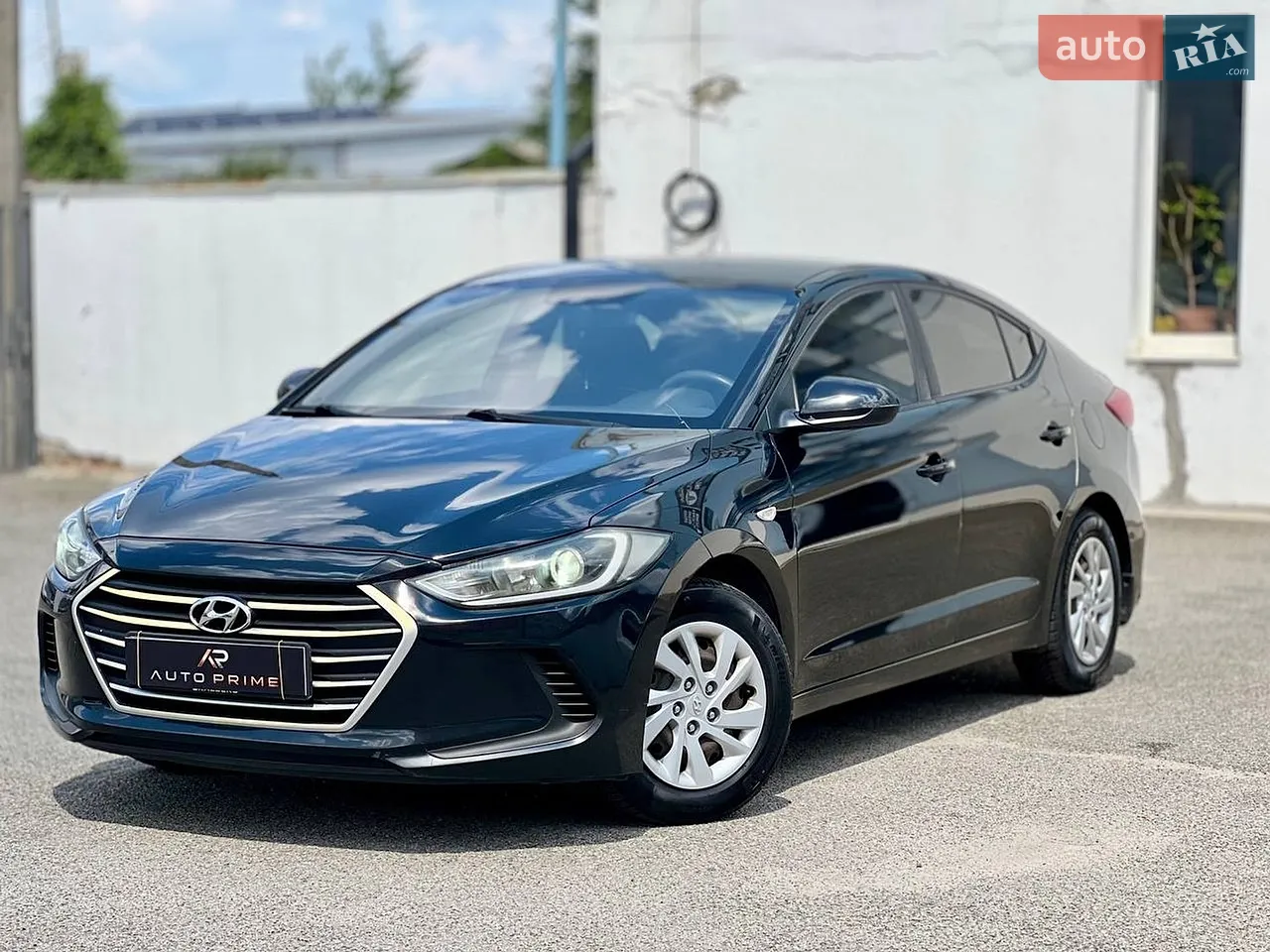 2017 Hyundai Elantra - мініатюра 27