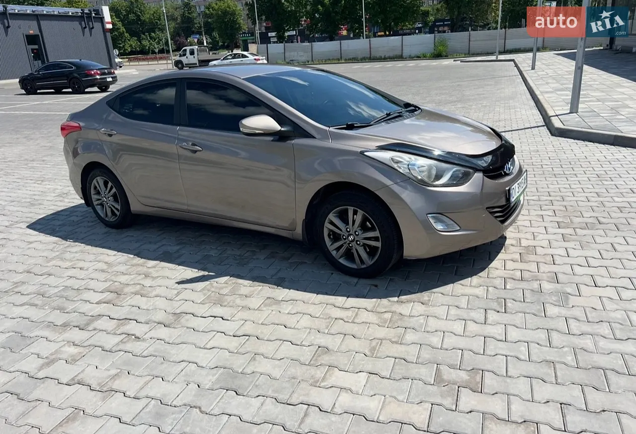 2011 Hyundai Elantra - мініатюра 27