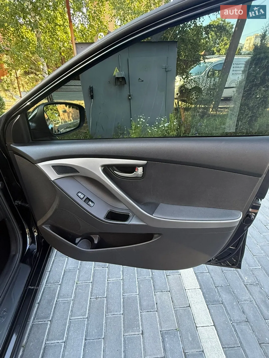2015 Hyundai Elantra - мініатюра 19