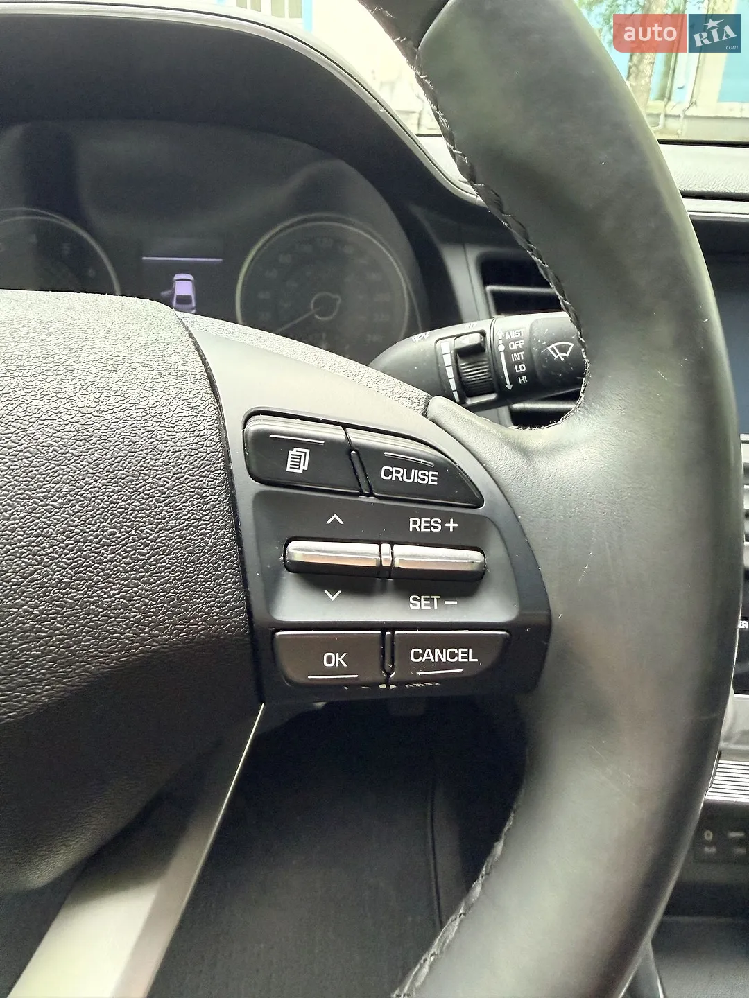 2018 Hyundai Elantra - мініатюра 16