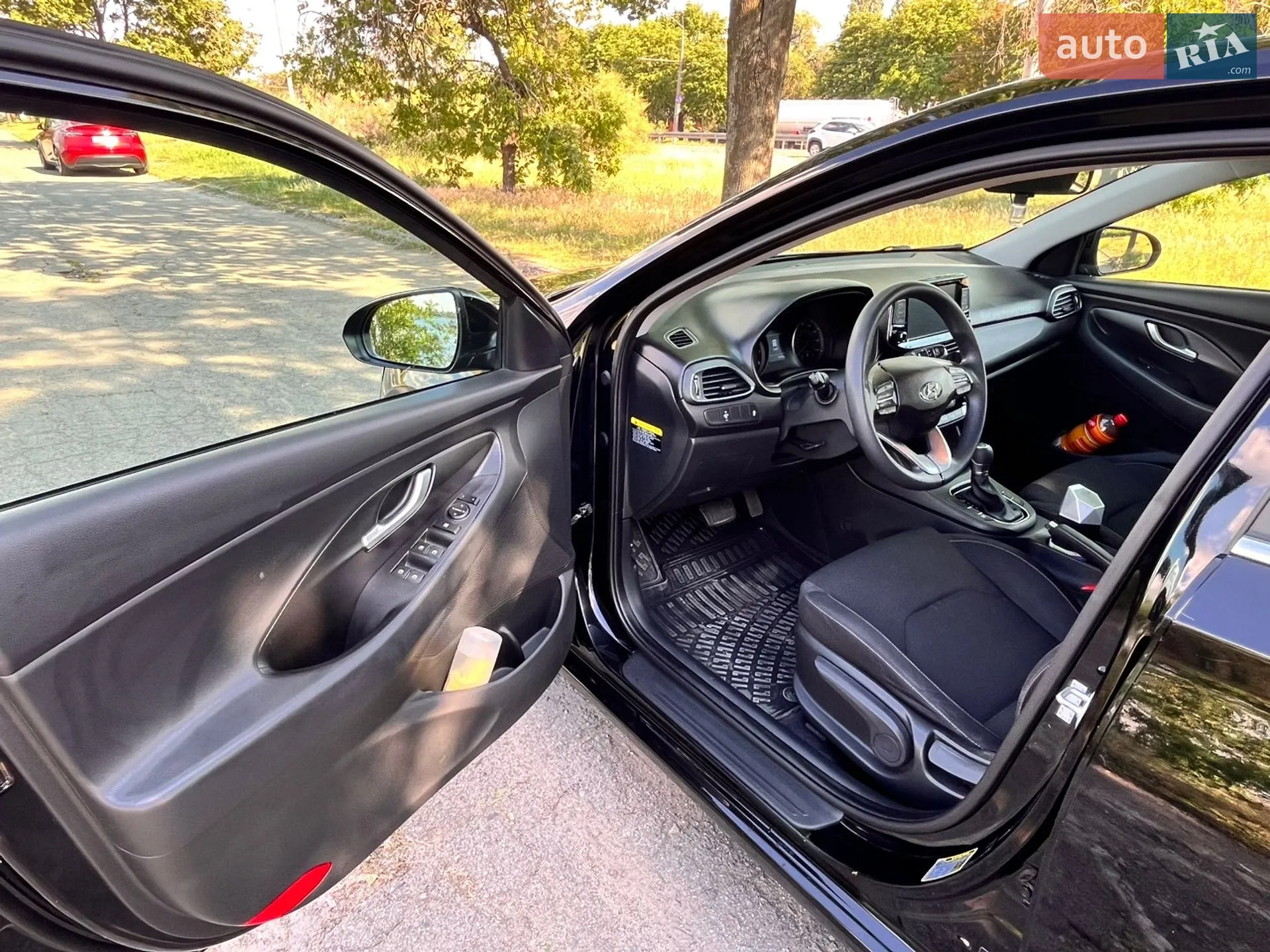 2017 Hyundai Elantra - мініатюра 8
