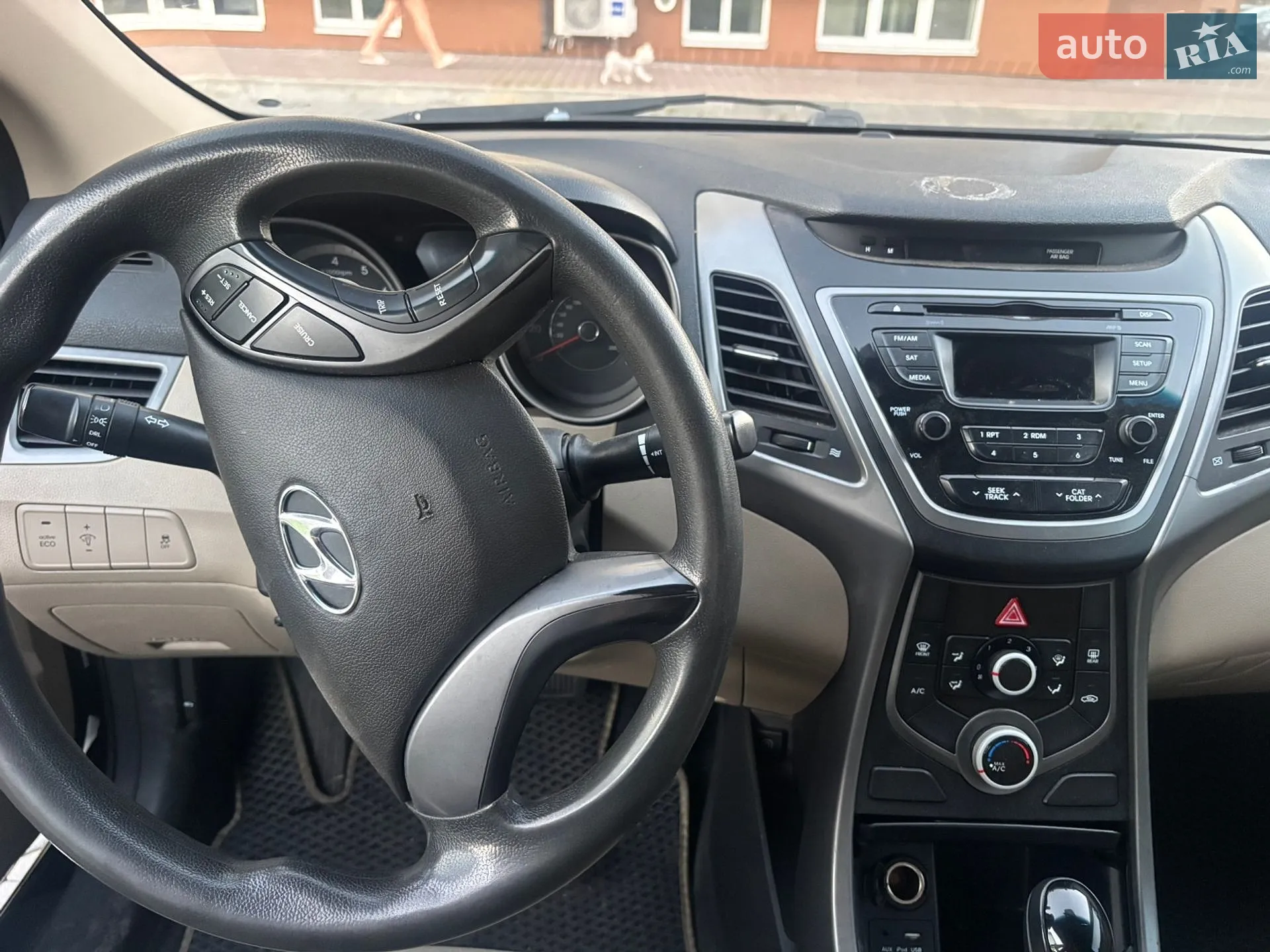 2015 Hyundai Elantra - мініатюра 16