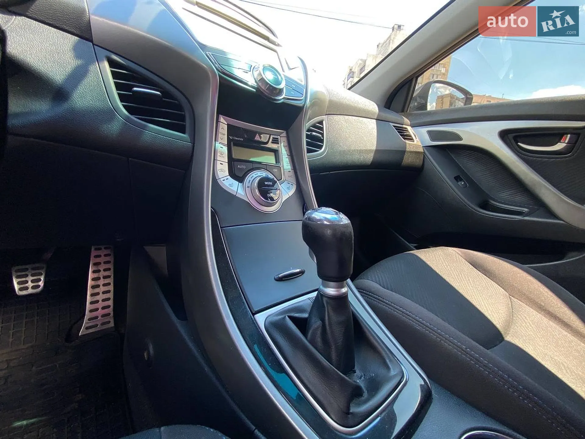 2011 Hyundai Elantra - мініатюра 16