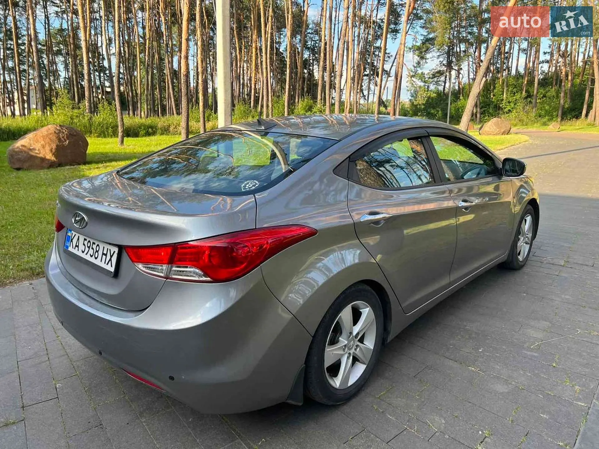2012 Hyundai Elantra - мініатюра 13