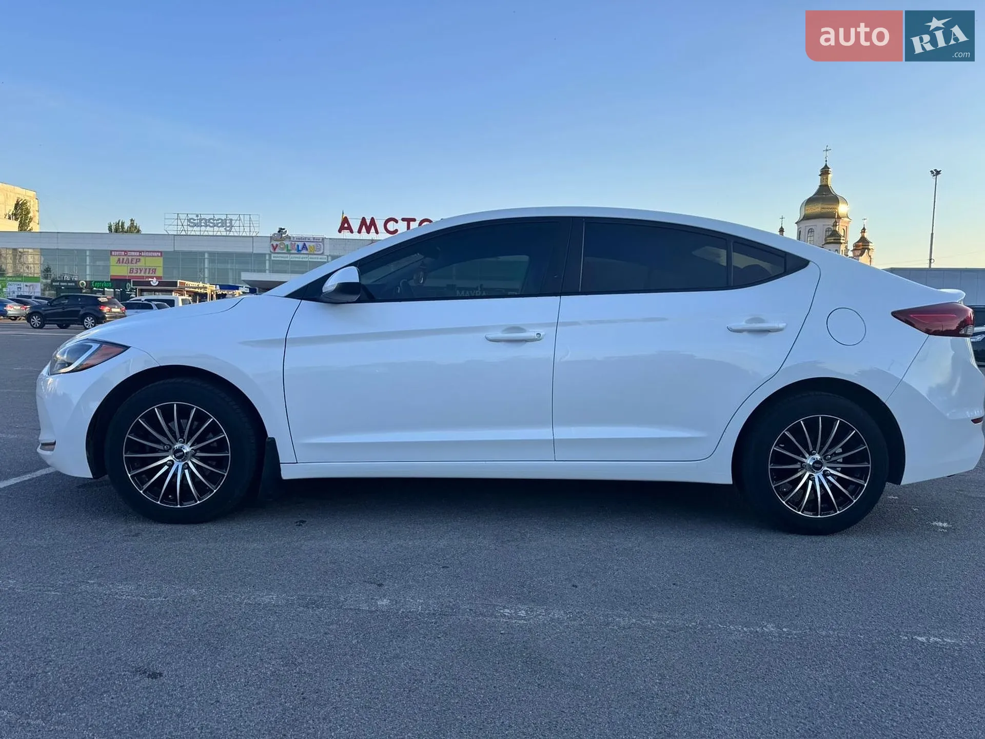 2016 Hyundai Elantra - мініатюра 2