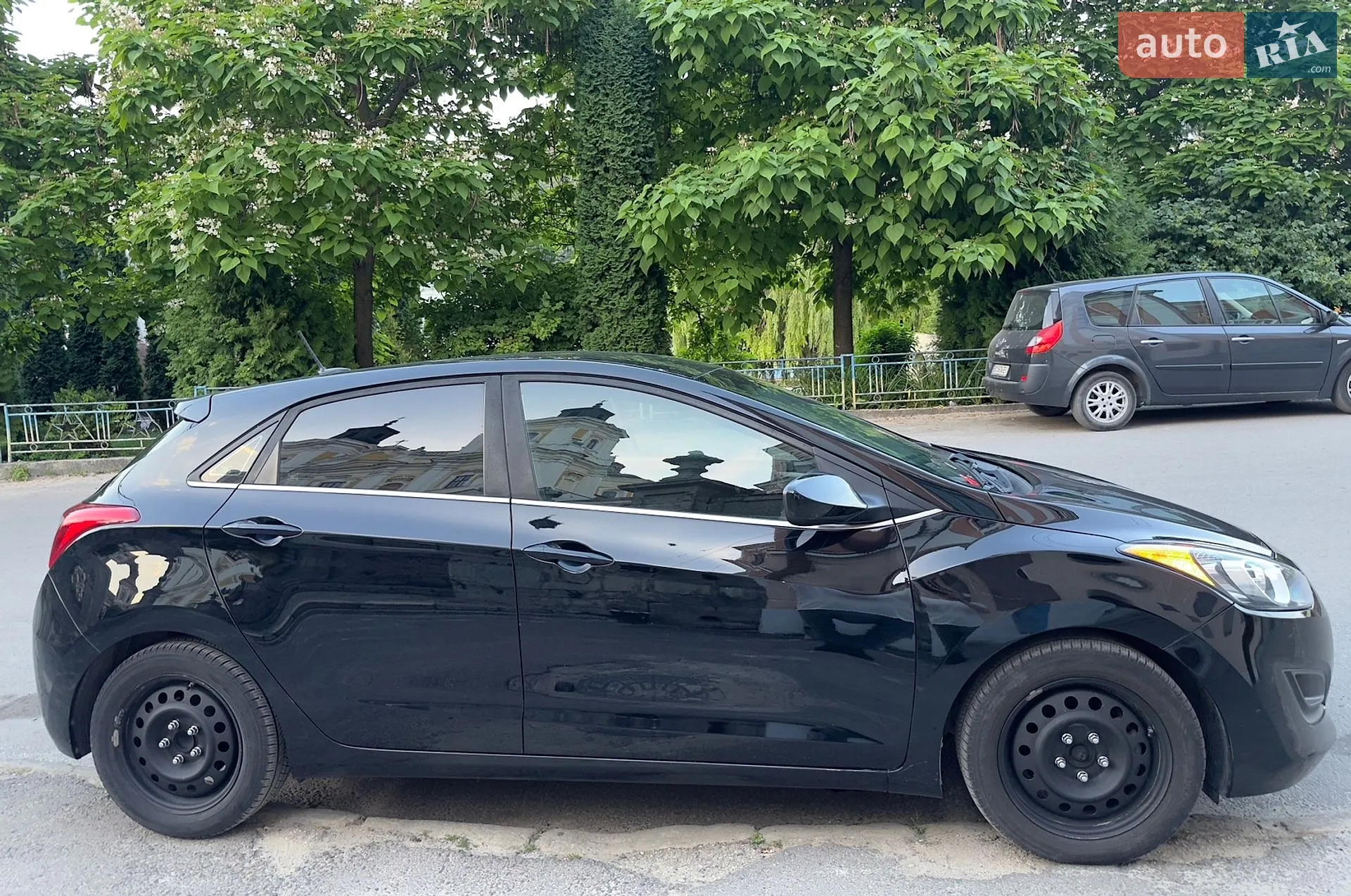 2016 Hyundai Elantra - мініатюра 8