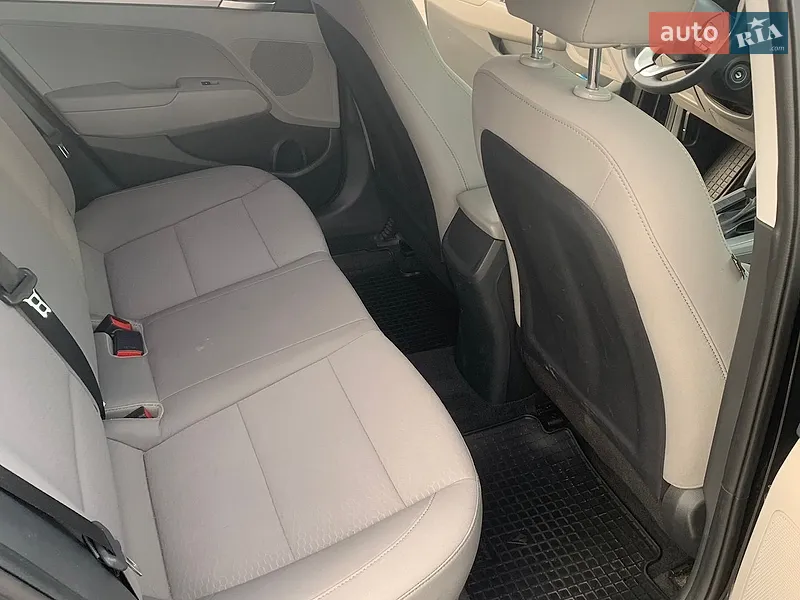 Hyundai Elantra 2019 VIN 5NPD74LF8KH497549 фото оголошення 18 з 73