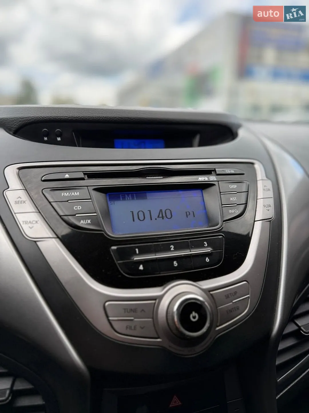 2013 Hyundai Elantra - мініатюра 14