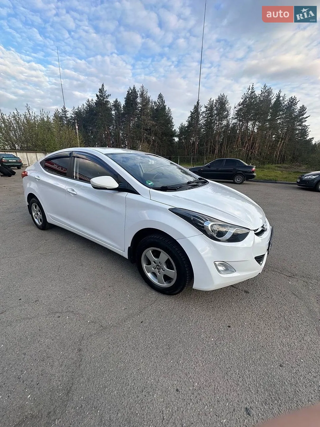 2013 Hyundai Elantra - мініатюра 4