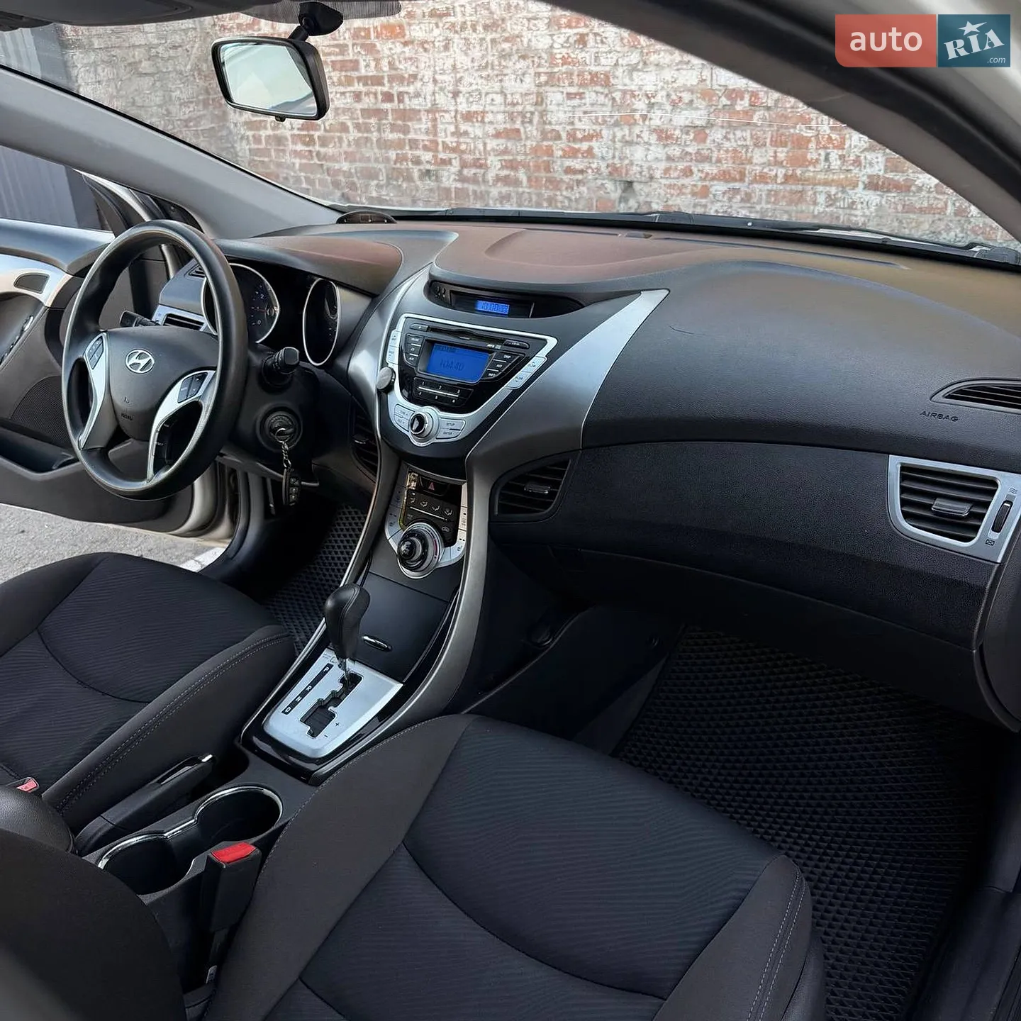 2011 Hyundai Elantra - мініатюра 7