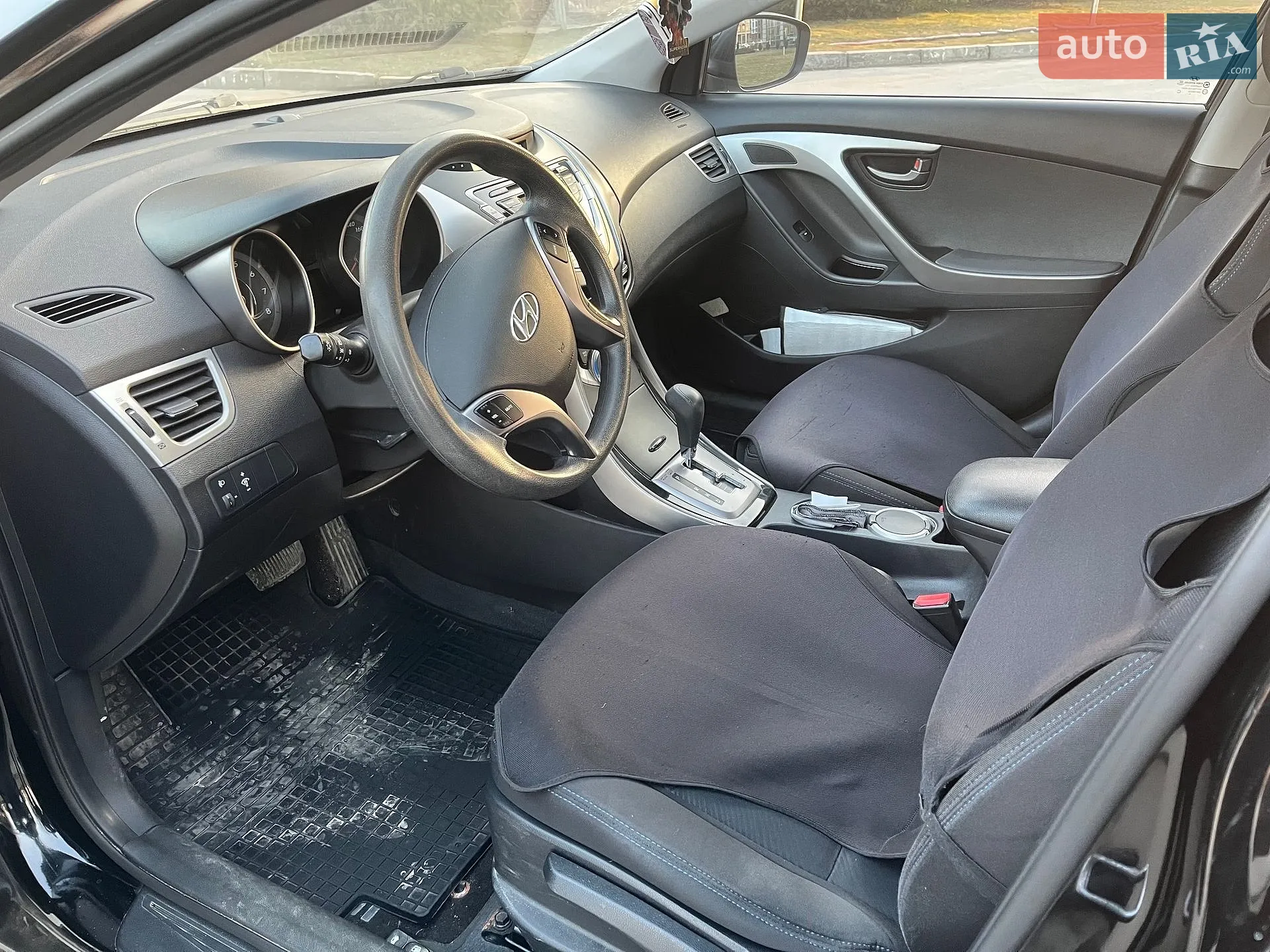 2013 Hyundai Elantra - мініатюра 9