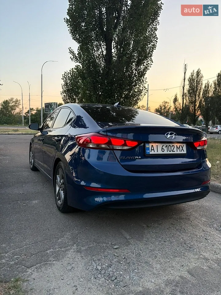 2016 Hyundai Elantra - мініатюра 16