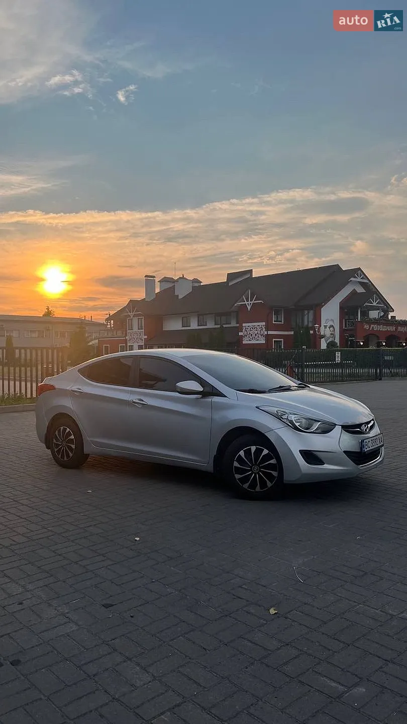 2011 Hyundai Elantra - мініатюра 8