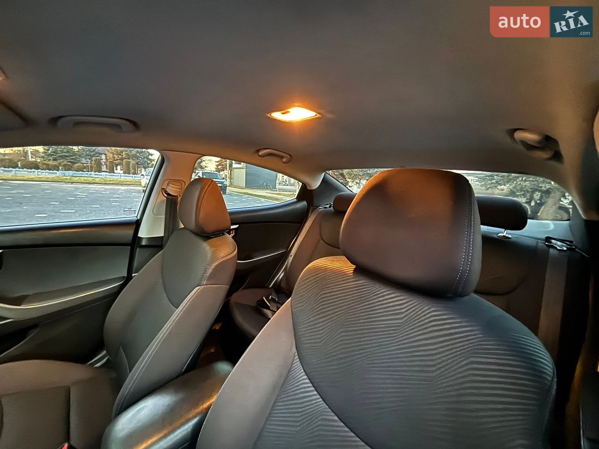 2011 Hyundai Elantra - мініатюра 27