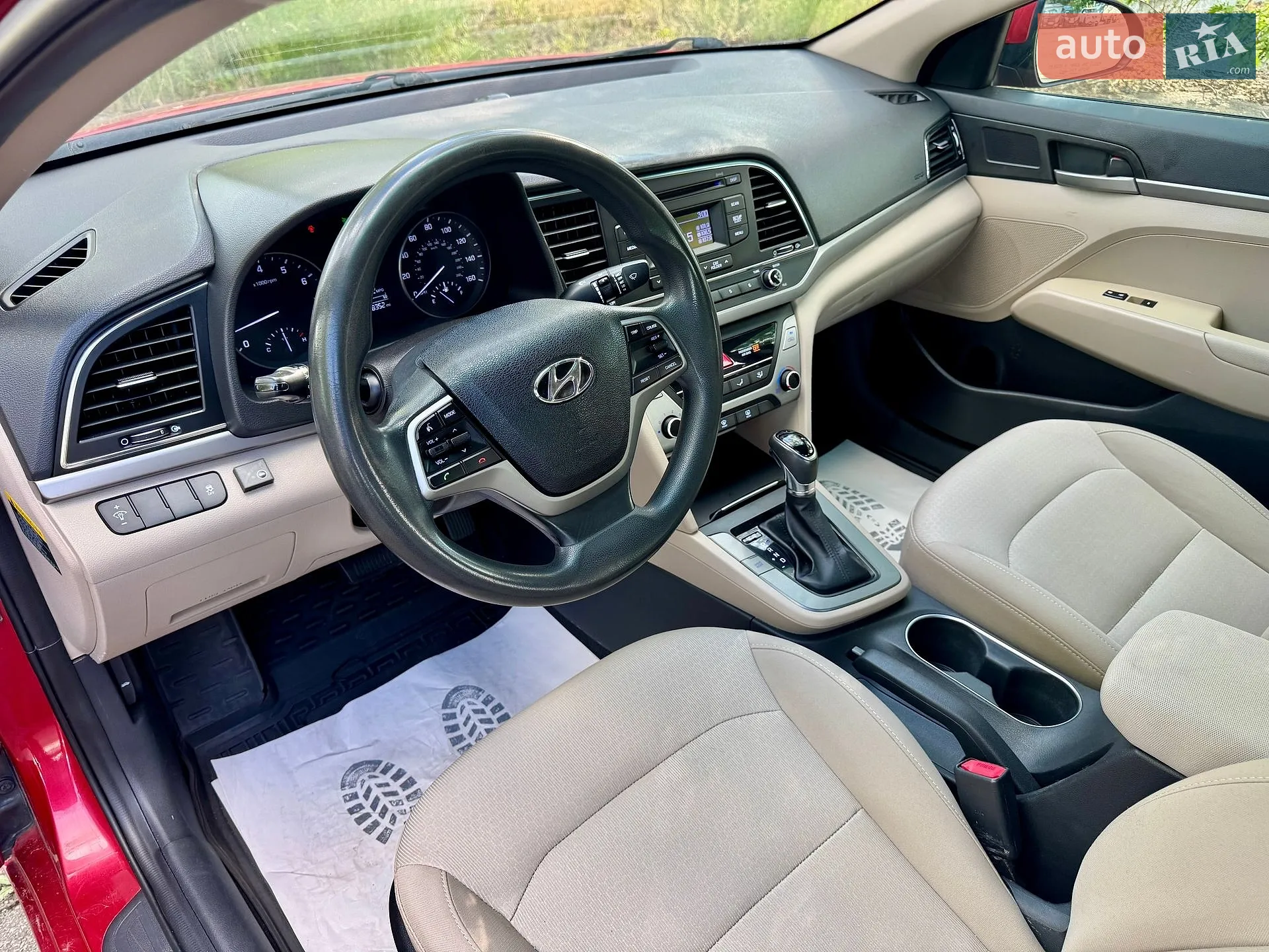 2017 Hyundai Elantra - мініатюра 24