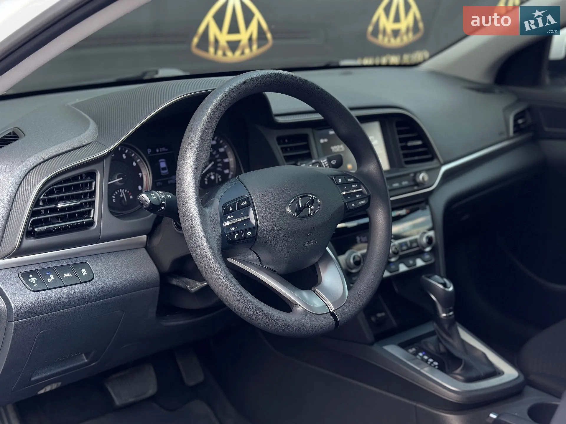 2019 Hyundai Elantra - мініатюра 9