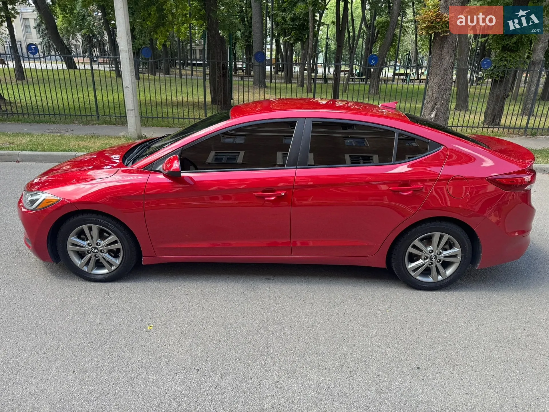 2018 Hyundai Elantra - мініатюра 10