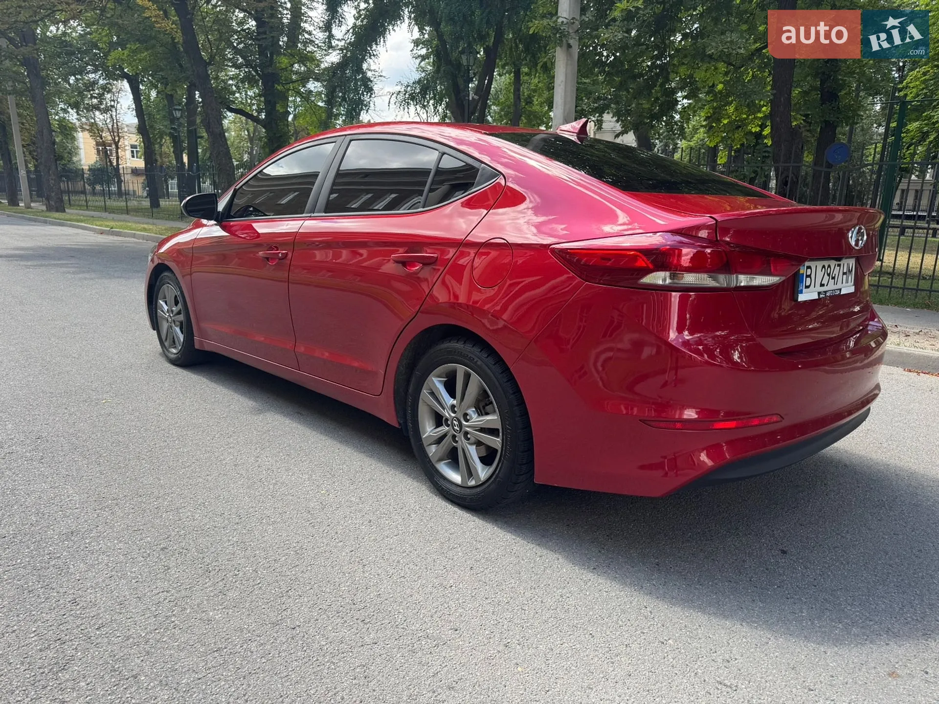 2018 Hyundai Elantra - мініатюра 12