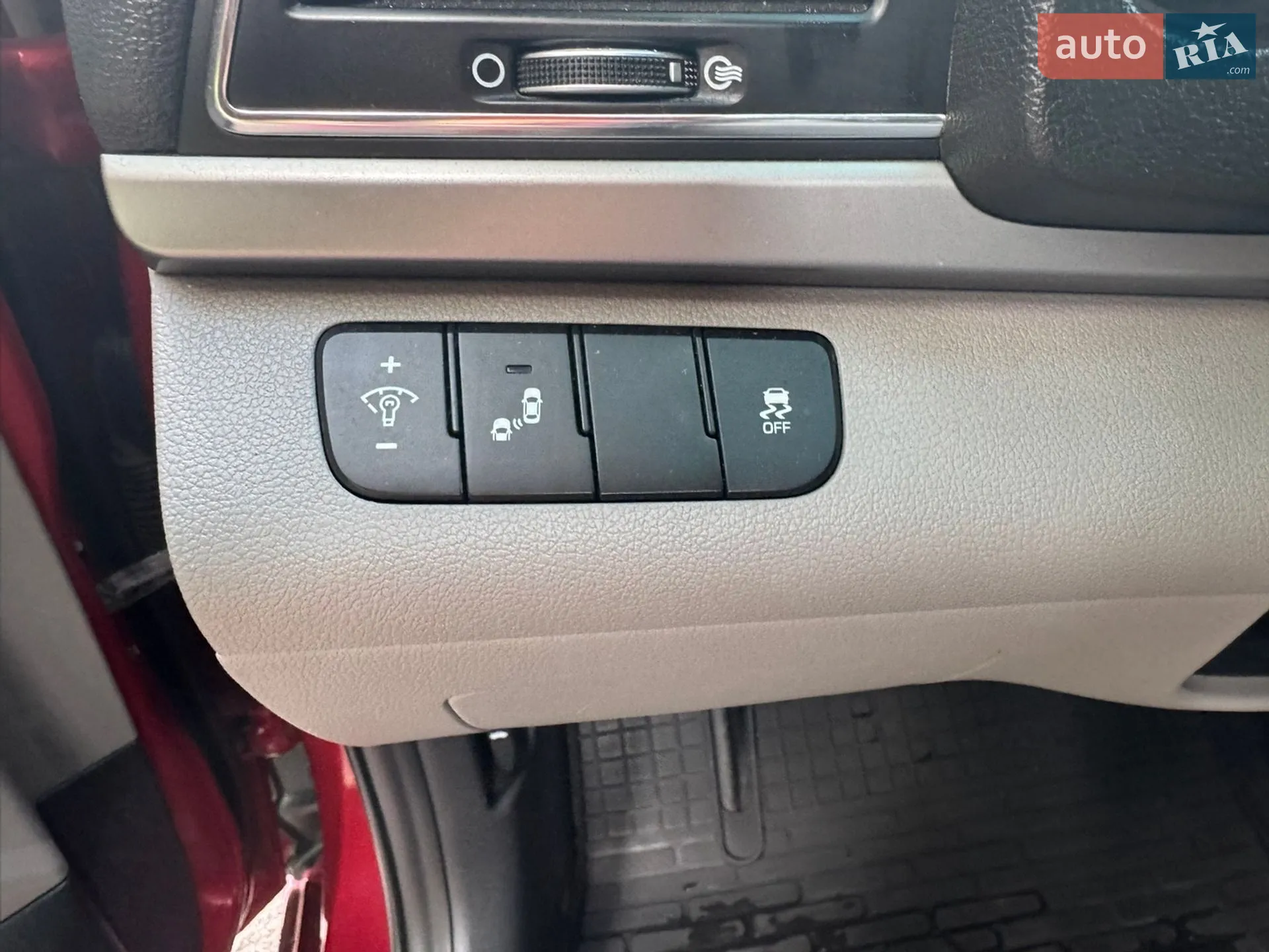2018 Hyundai Elantra - мініатюра 18