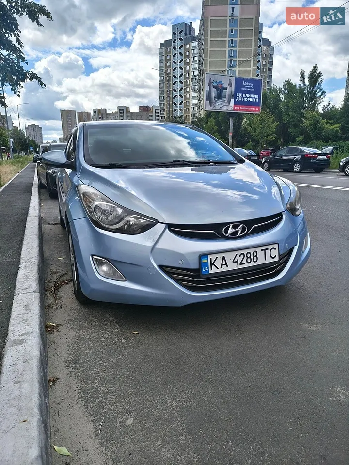 2011 Hyundai Elantra - мініатюра 16