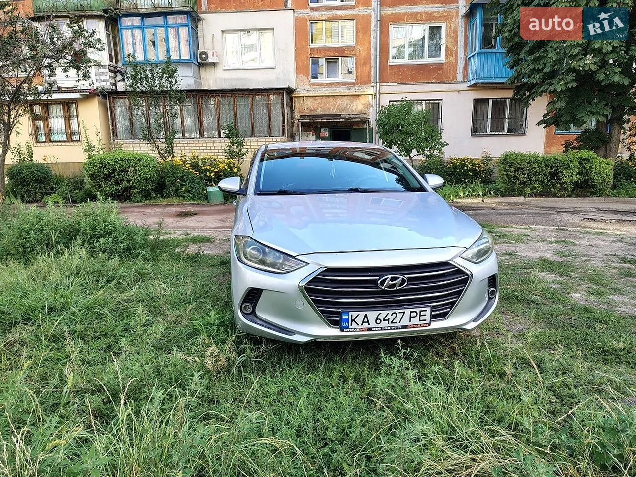 2019 Hyundai Elantra - мініатюра 26