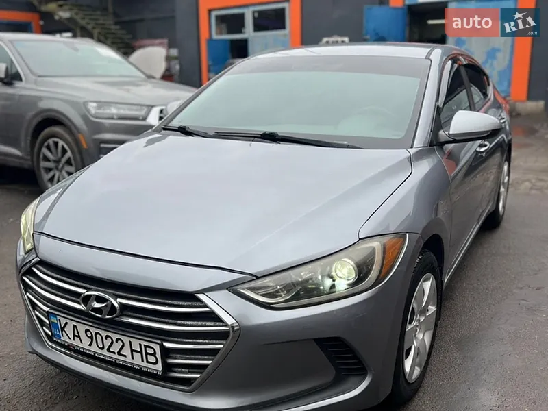 Hyundai Elantra 2016