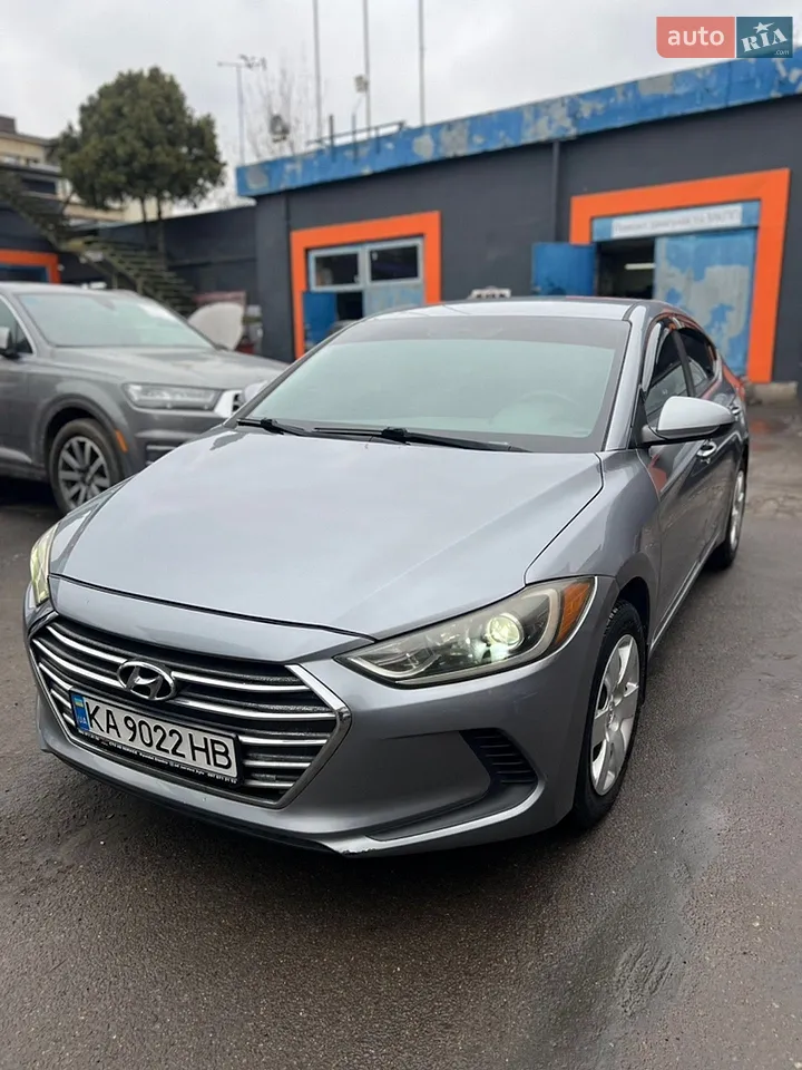 2016 Hyundai Elantra - мініатюра 17