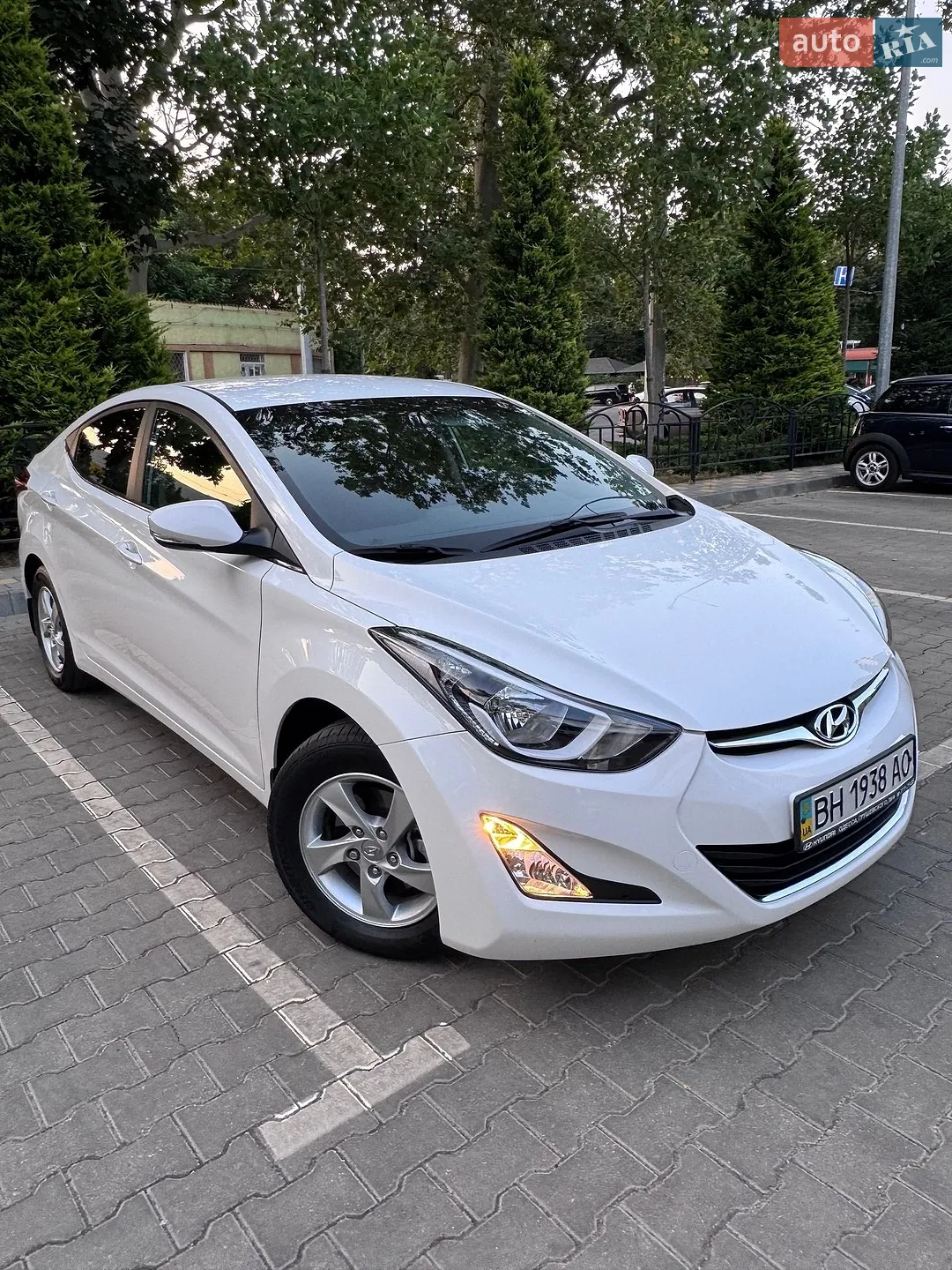 2015 Hyundai Elantra - мініатюра 4