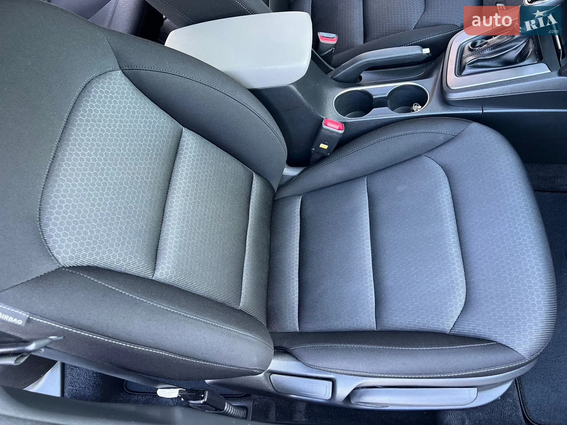 2017 Hyundai Elantra - мініатюра 45