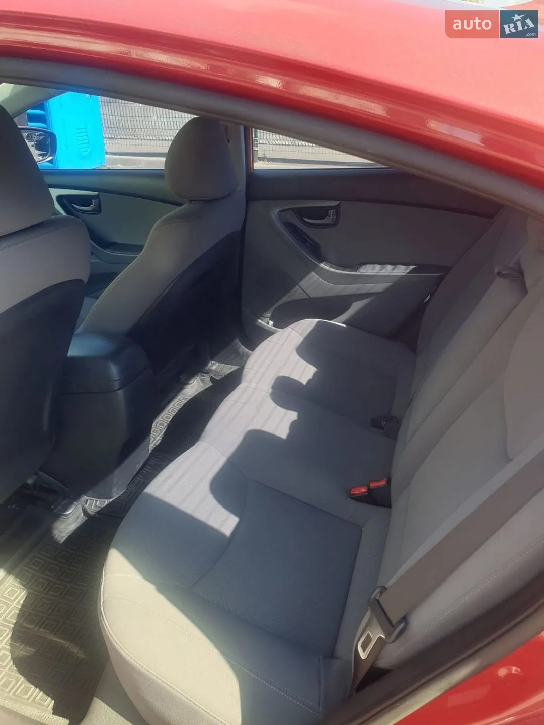 2015 Hyundai Elantra - мініатюра 11