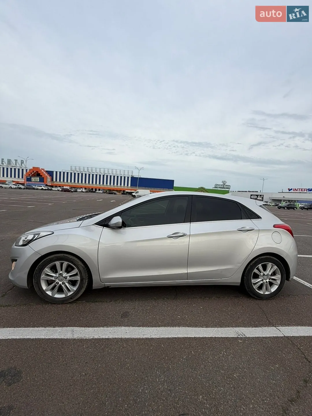 2013 Hyundai Elantra - мініатюра 2