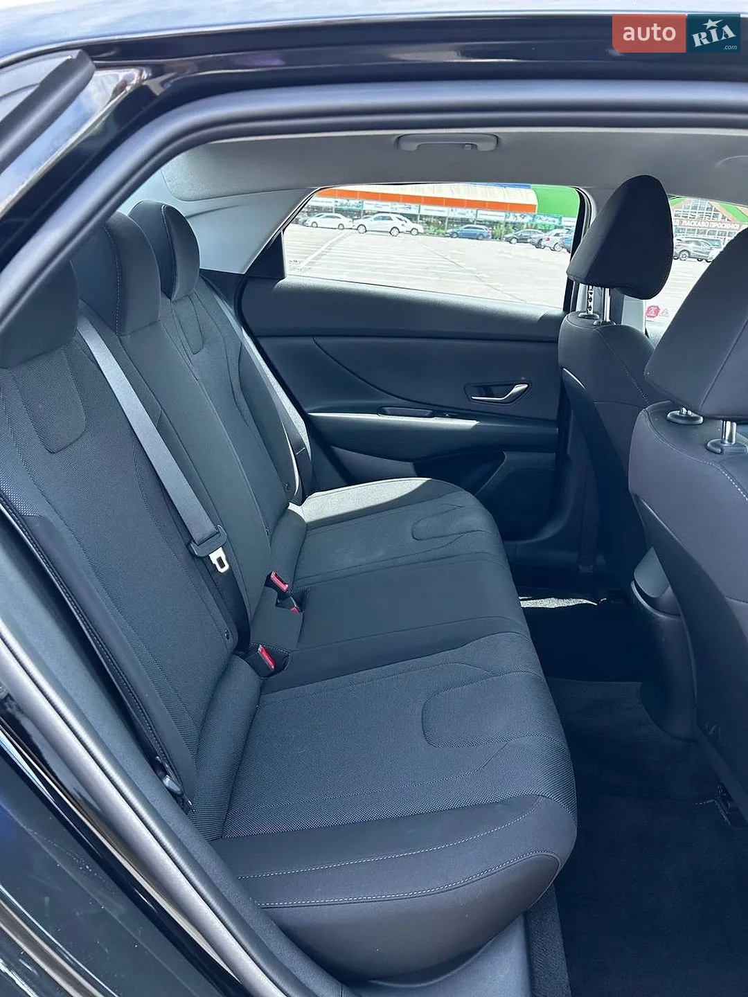 2020 Hyundai Elantra - мініатюра 12