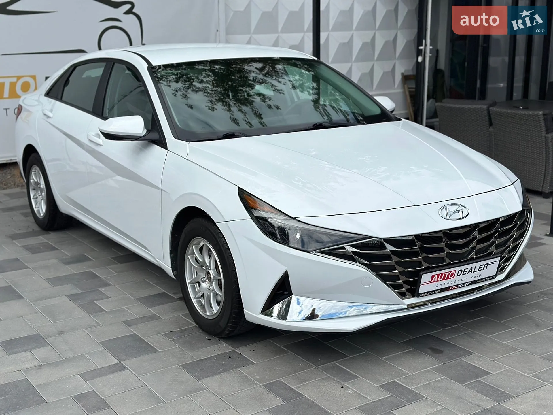 2022 Hyundai Elantra - мініатюра 2