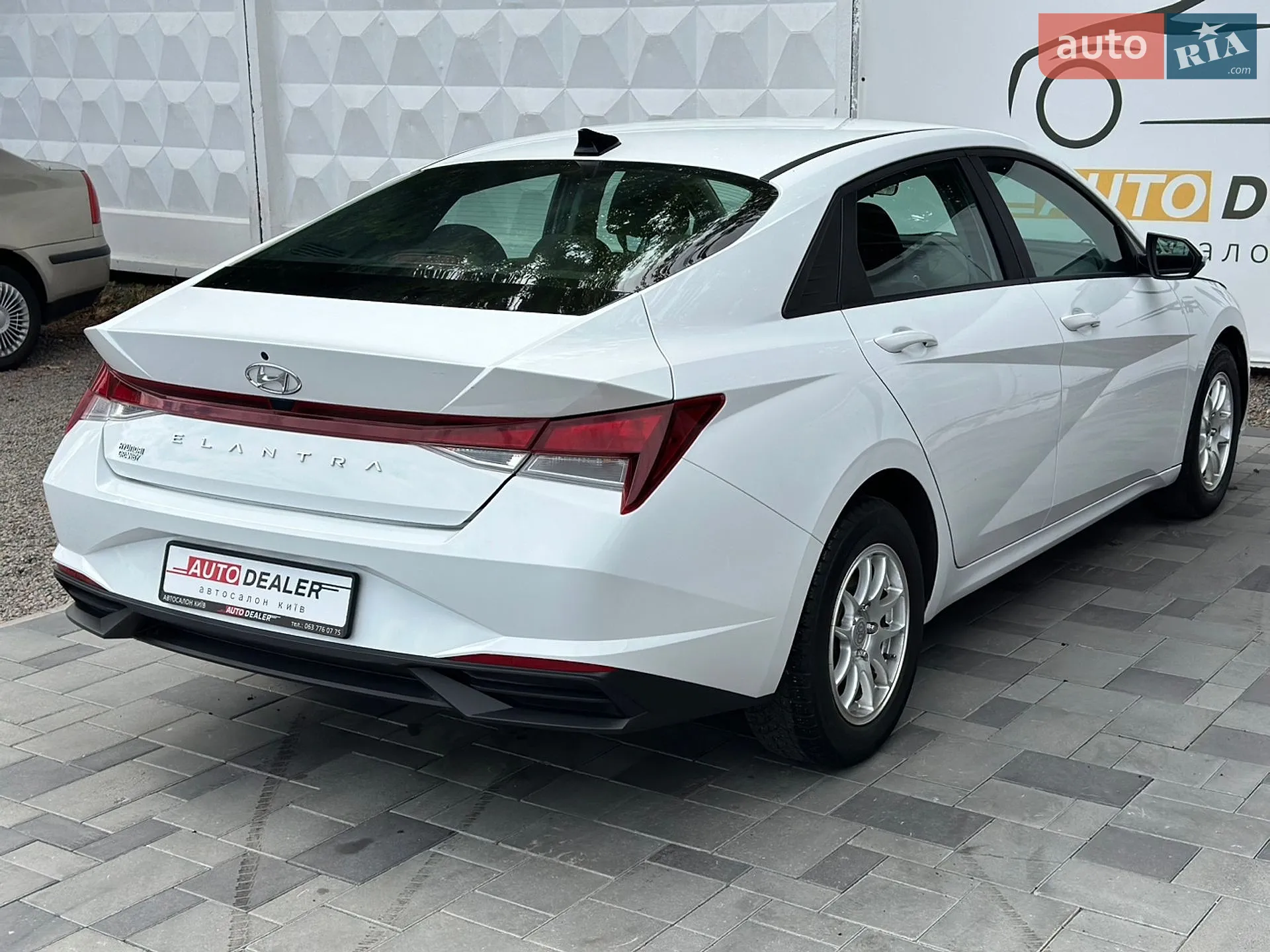 2022 Hyundai Elantra - мініатюра 6