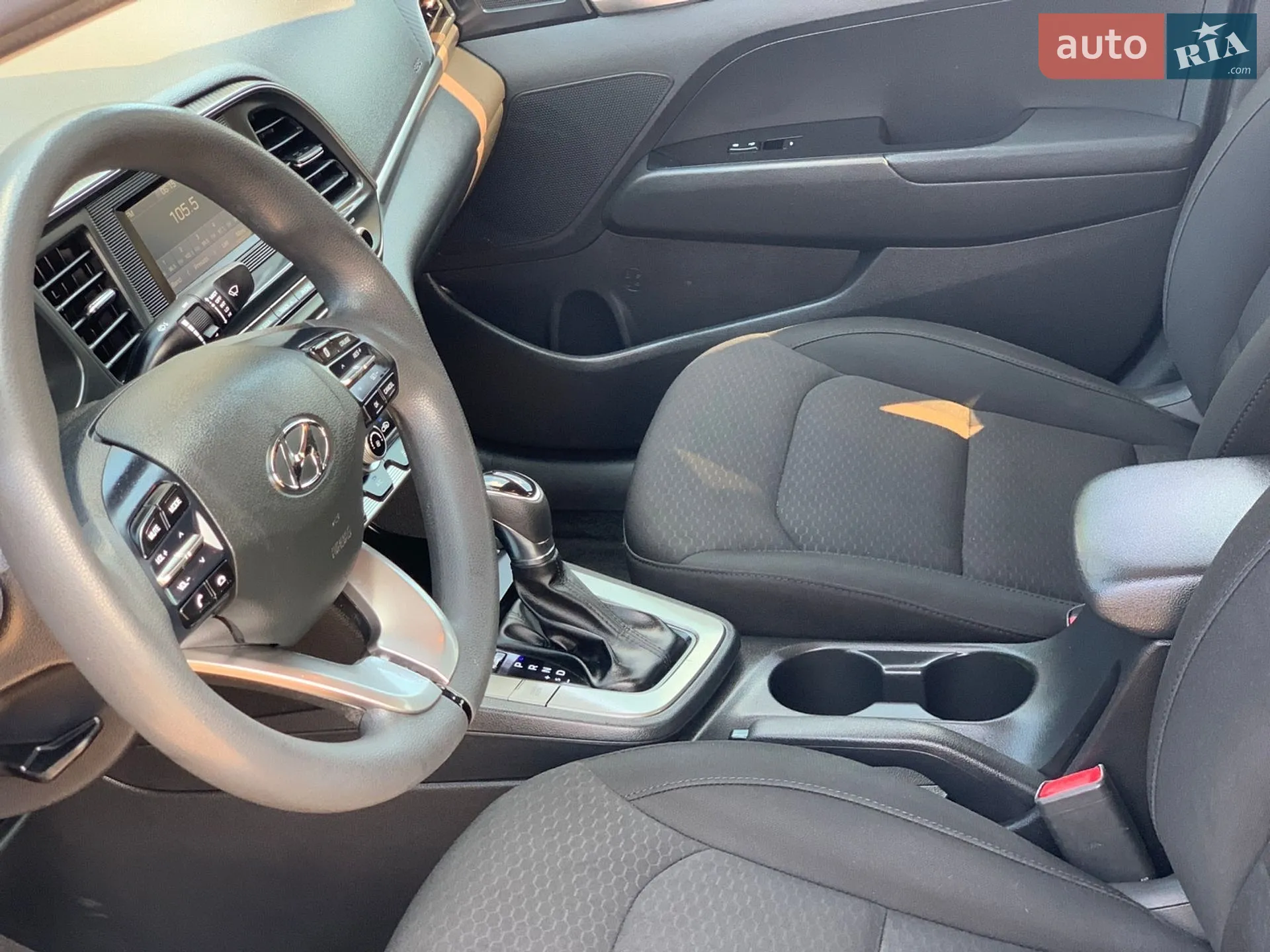 2019 Hyundai Elantra - мініатюра 28