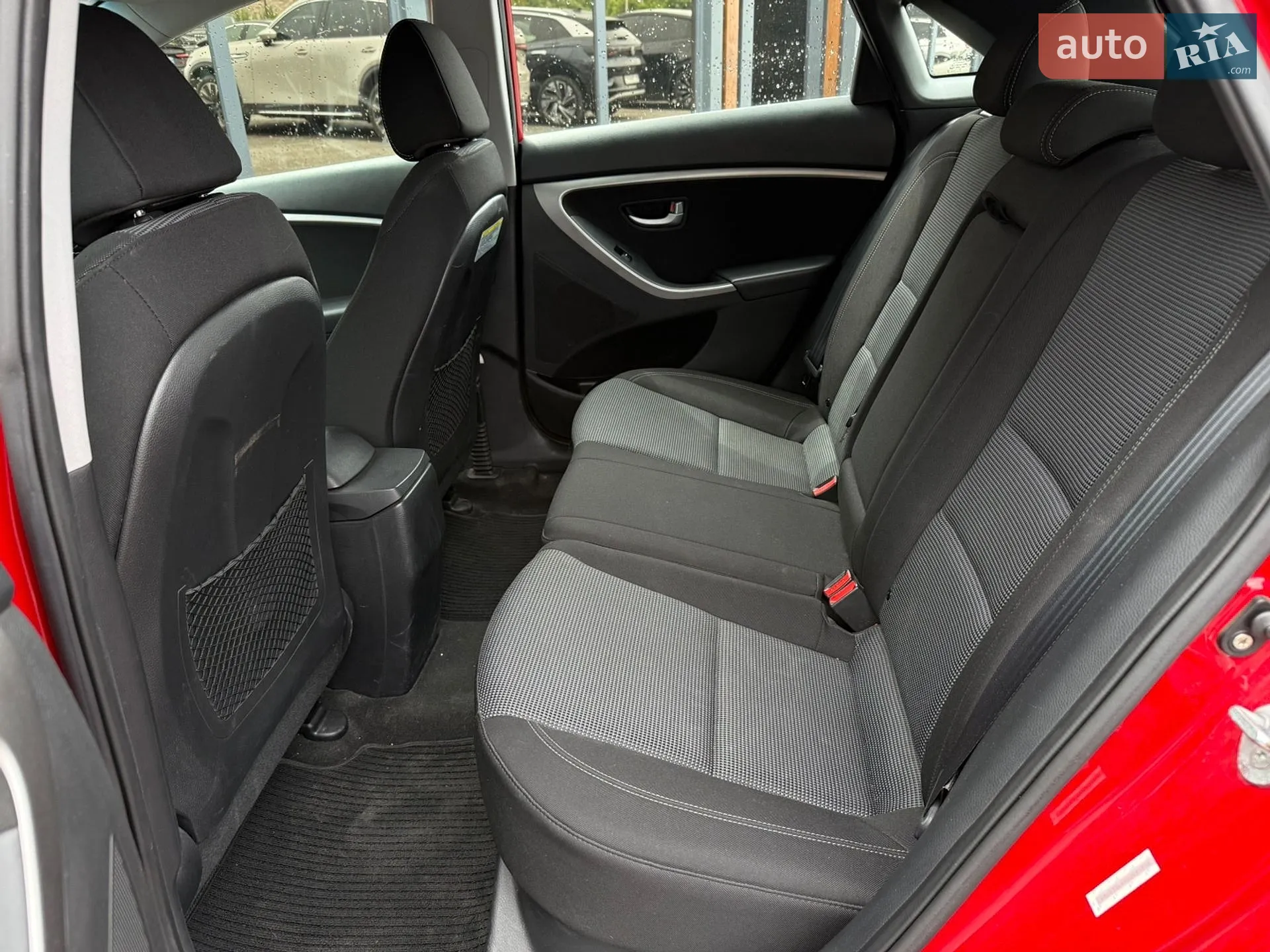 2013 Hyundai Elantra - мініатюра 18