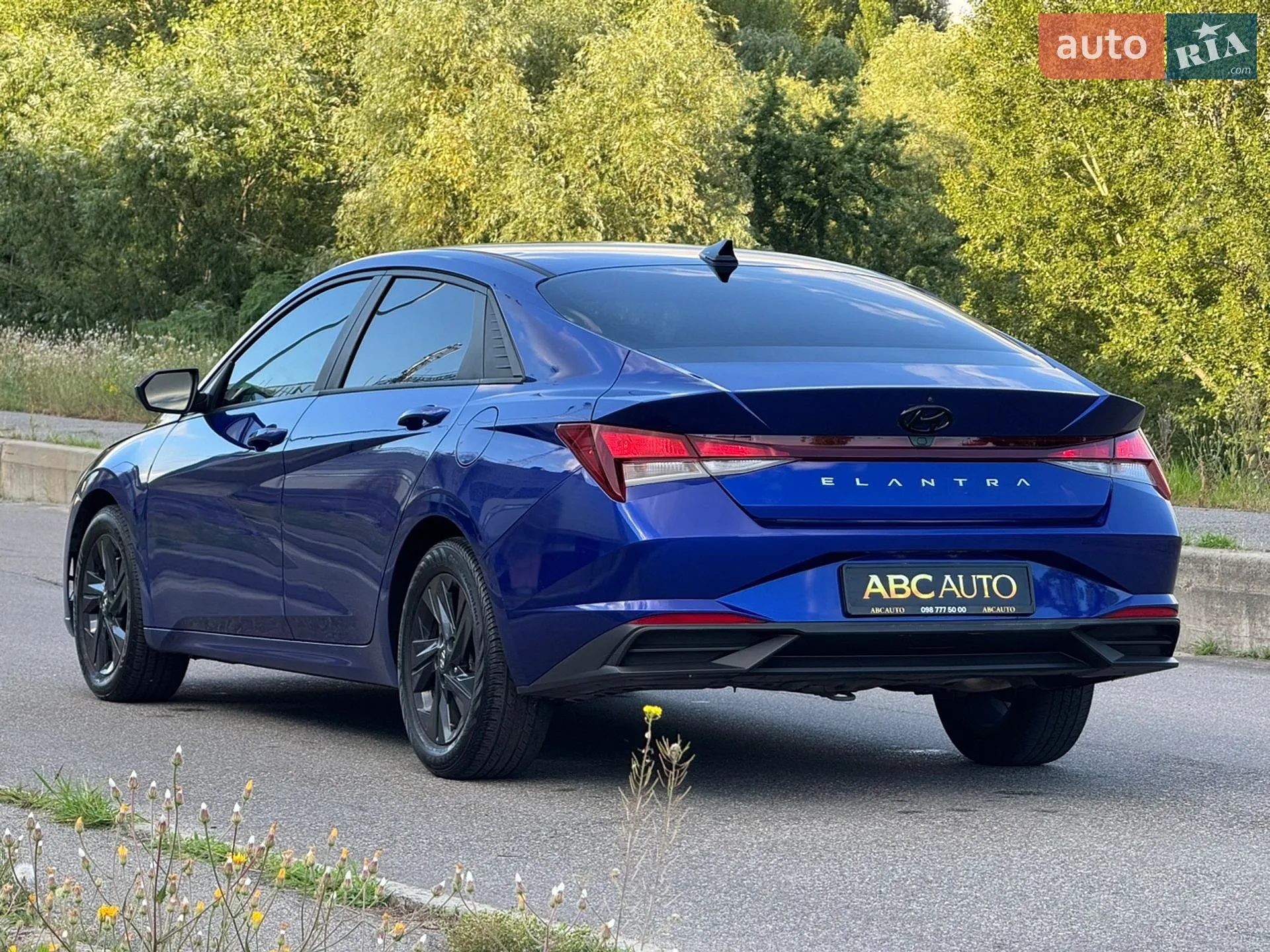 2021 Hyundai Elantra - мініатюра 5
