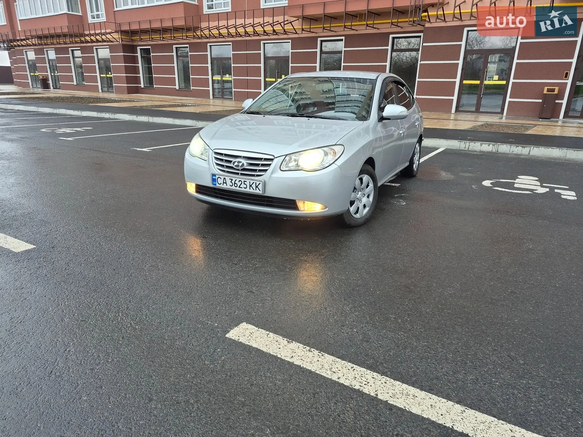 2010 Hyundai Elantra - мініатюра 2