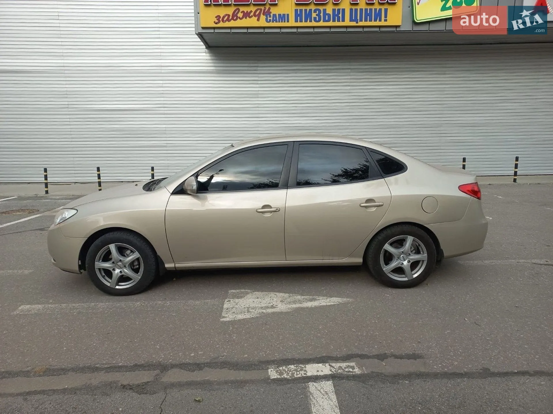 2010 Hyundai Elantra - мініатюра 4