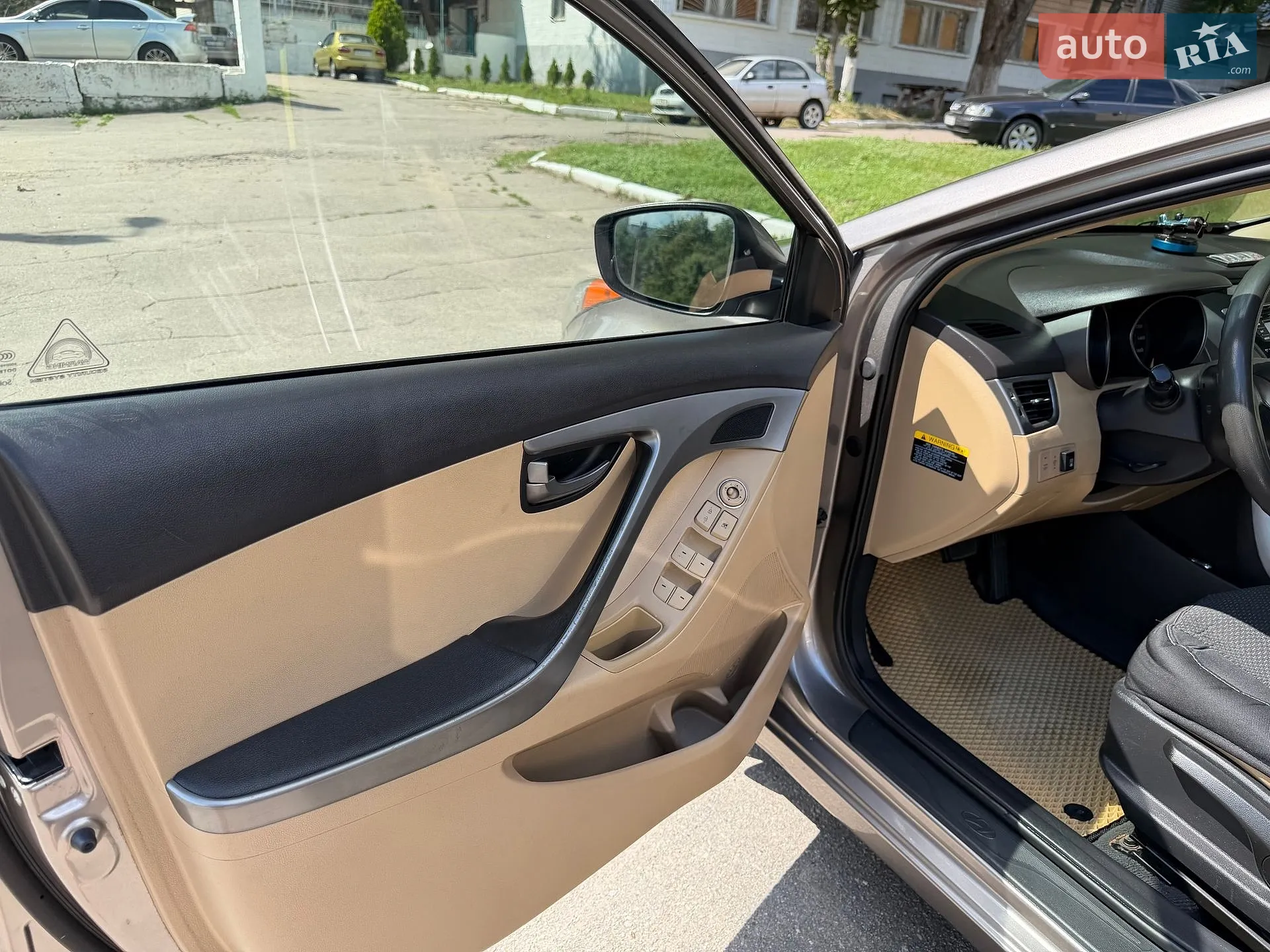 2012 Hyundai Elantra - мініатюра 7