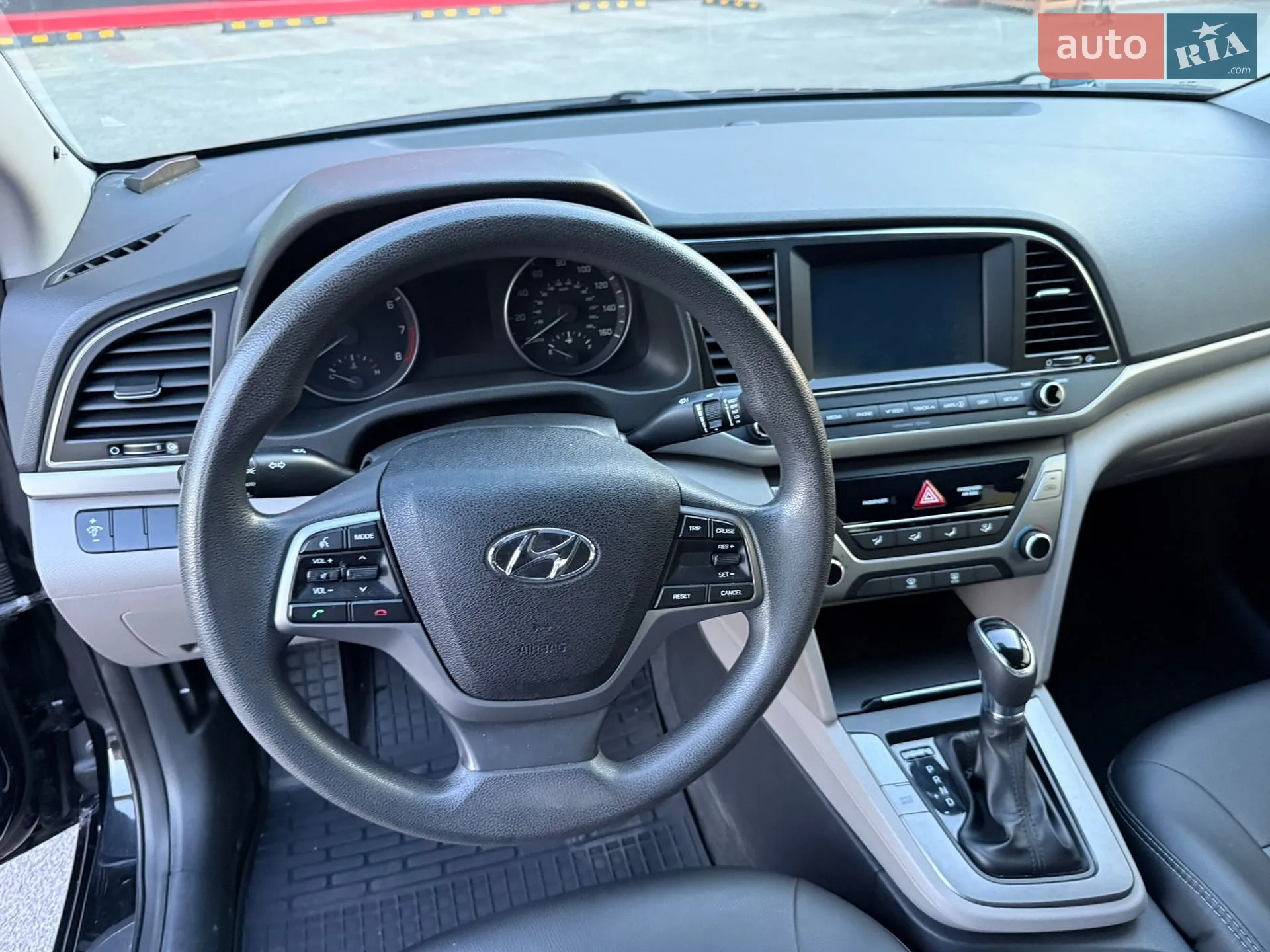 2016 Hyundai Elantra - мініатюра 17