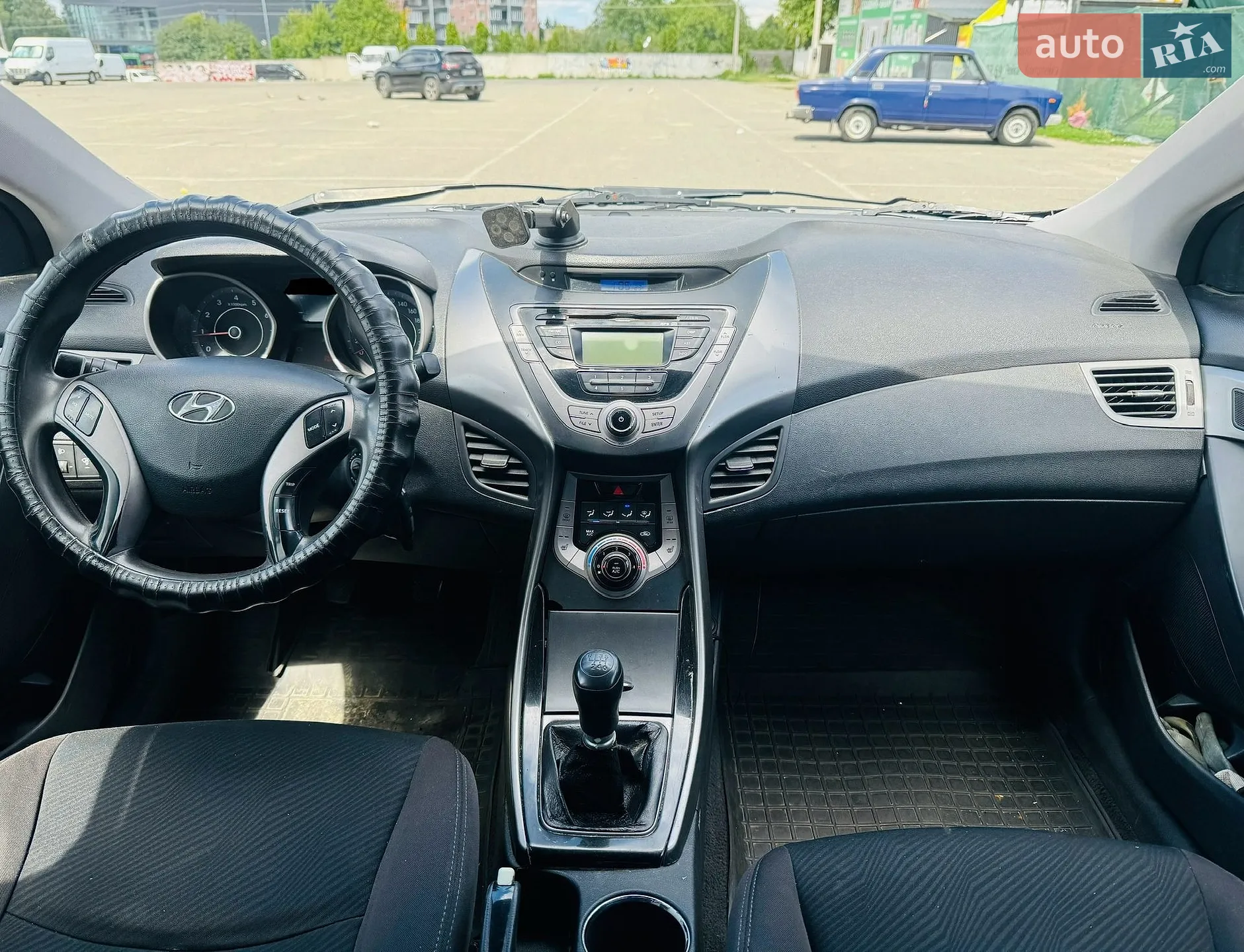 2013 Hyundai Elantra - мініатюра 7
