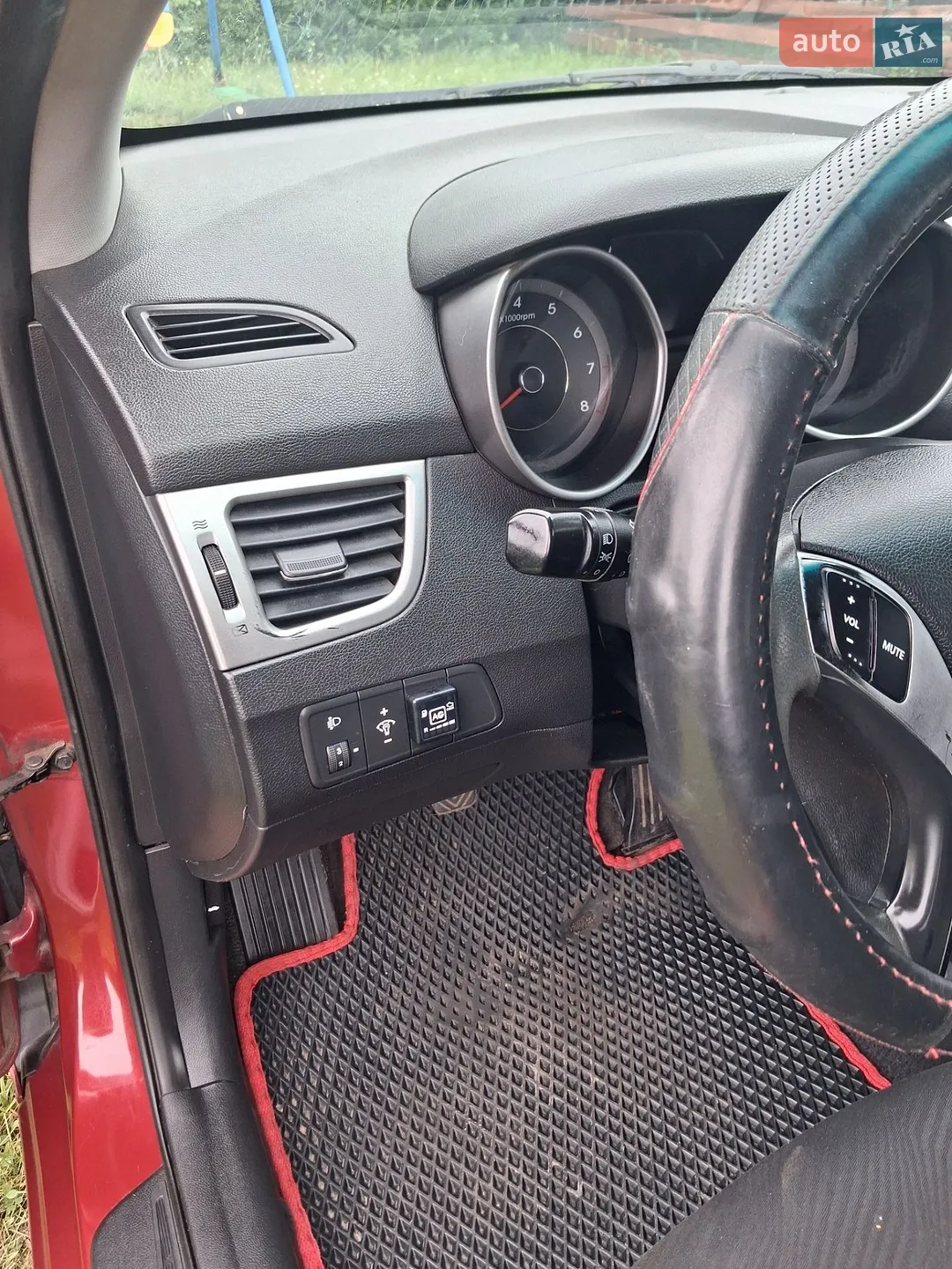 2012 Hyundai Elantra - мініатюра 16